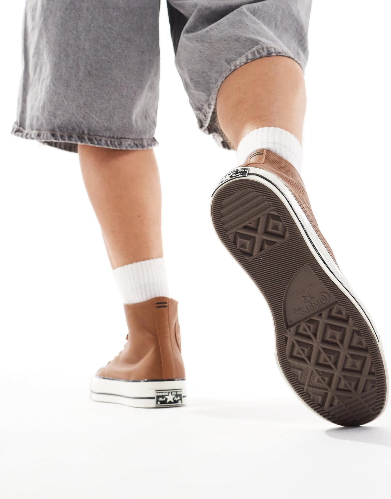 Converse Chuck 70 Hi trainers in brown - ASOS Sample Sale EU Store