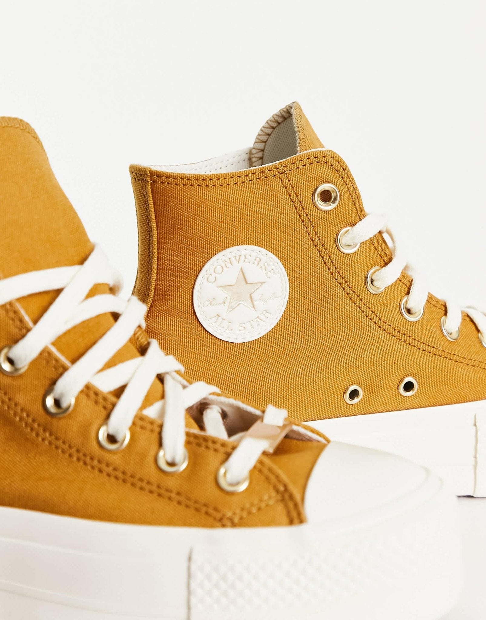 Converse Chuck Taylor All Star Lift Hi platform trainers in gold - ASOS Sample Sale EU Store
