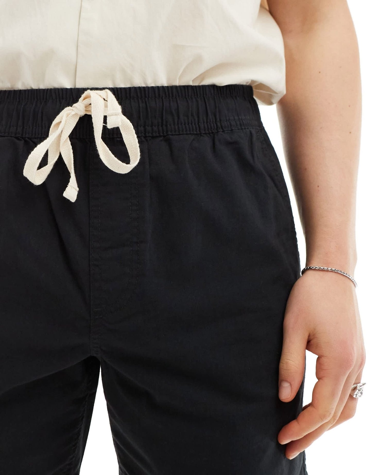 Cotton On easy short in black with drawstring waist - ASOS Sample Sale EU Store