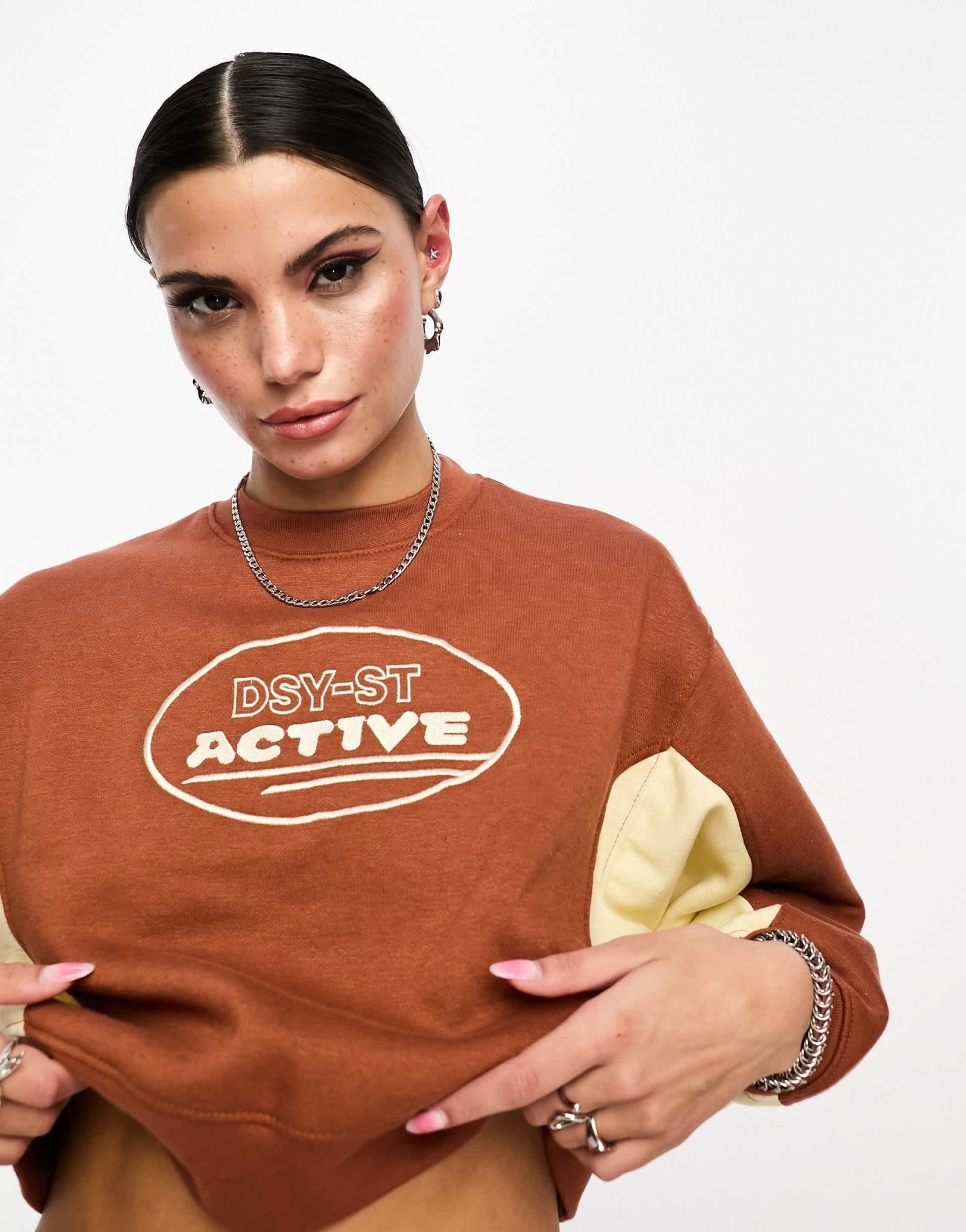 Daisy Street Active Landscape cropped sweatshirt in brown - ASOS Sample Sale EU Store