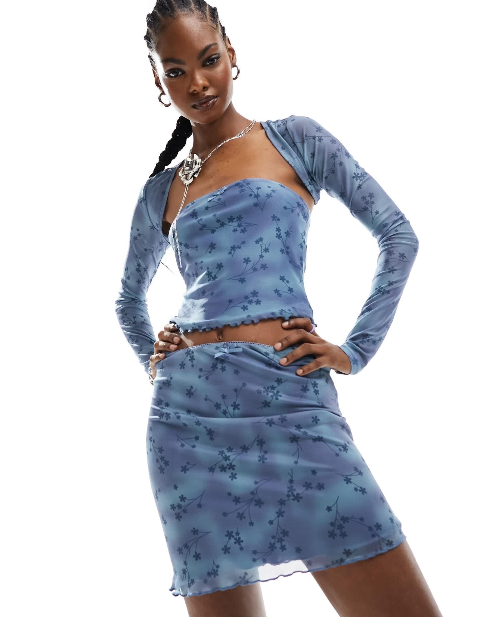 Daisy Street bow detail mini skirt in blue floral mesh co - ord - ASOS Sample Sale EU Store