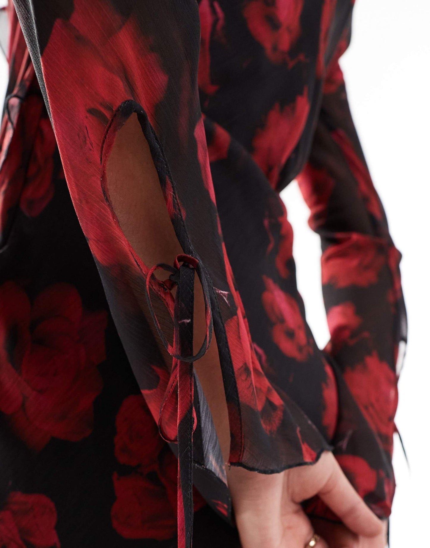 Daska chiffon maxi dress with frill detail in red floral print - ASOS Sample Sale EU Store