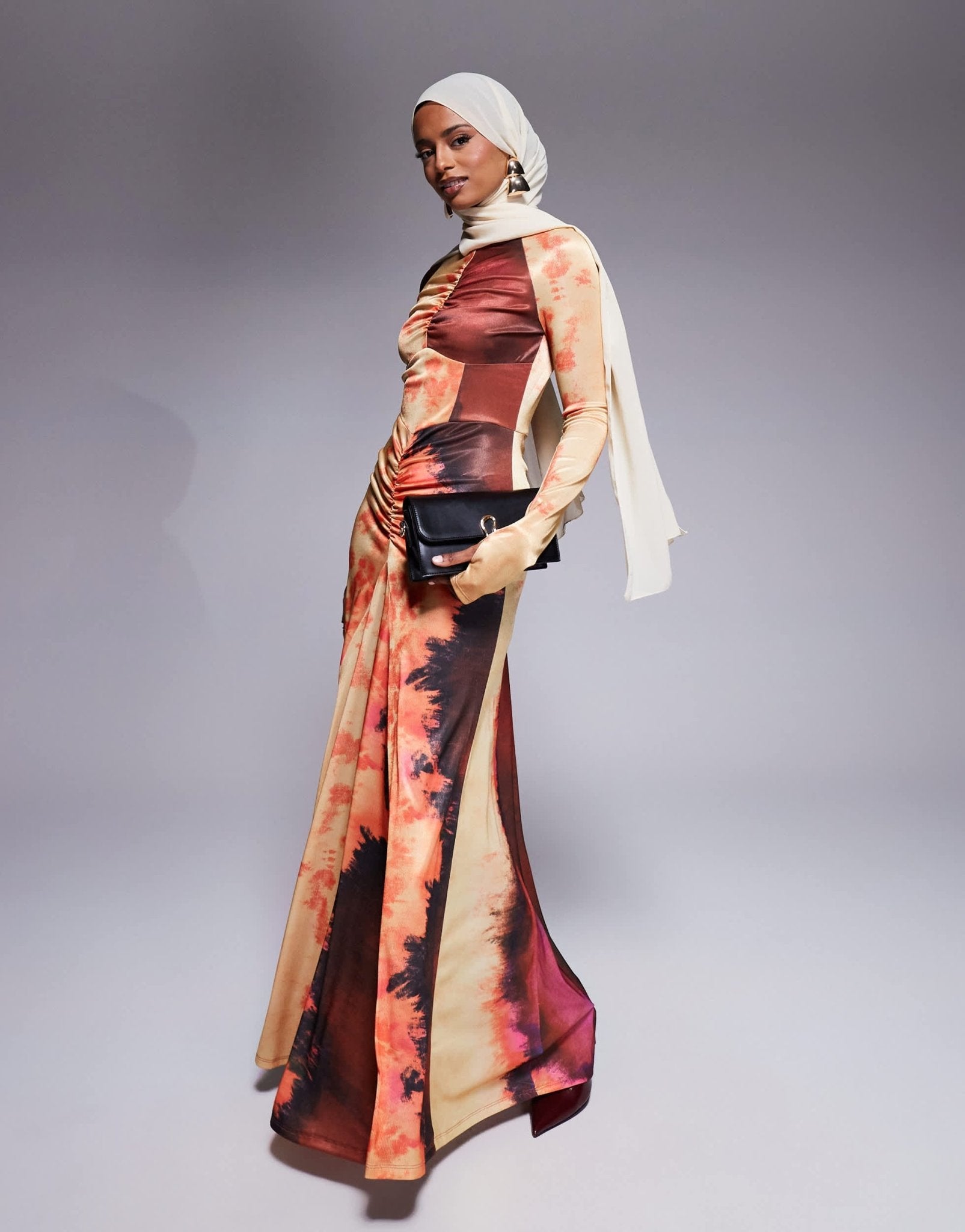 Daska jersey maxi dress with ruching detail in abstract pink print - ASOS Sample Sale EU Store