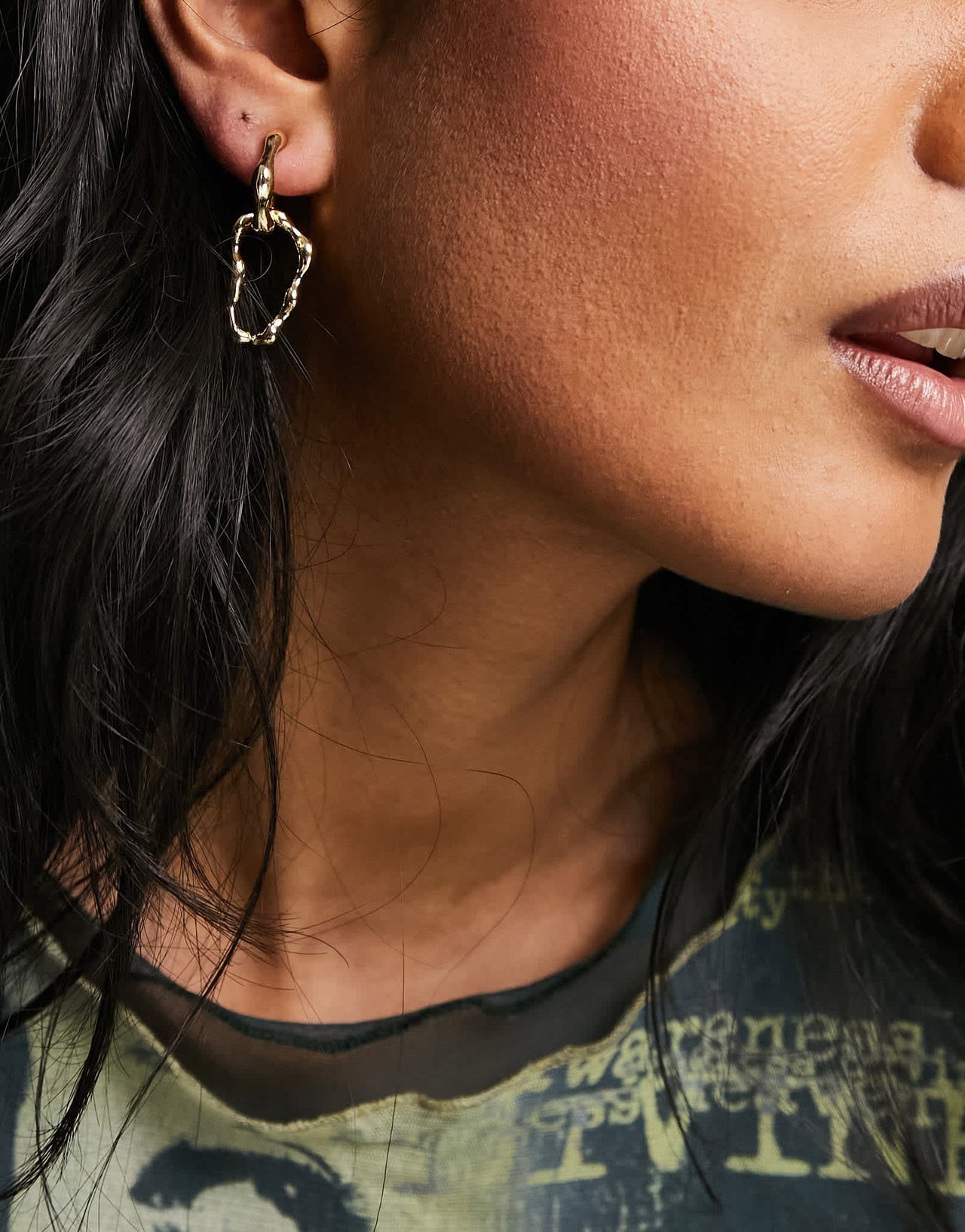 DesignB London molten metal drop earrings in gold - ASOS Sample Sale EU Store