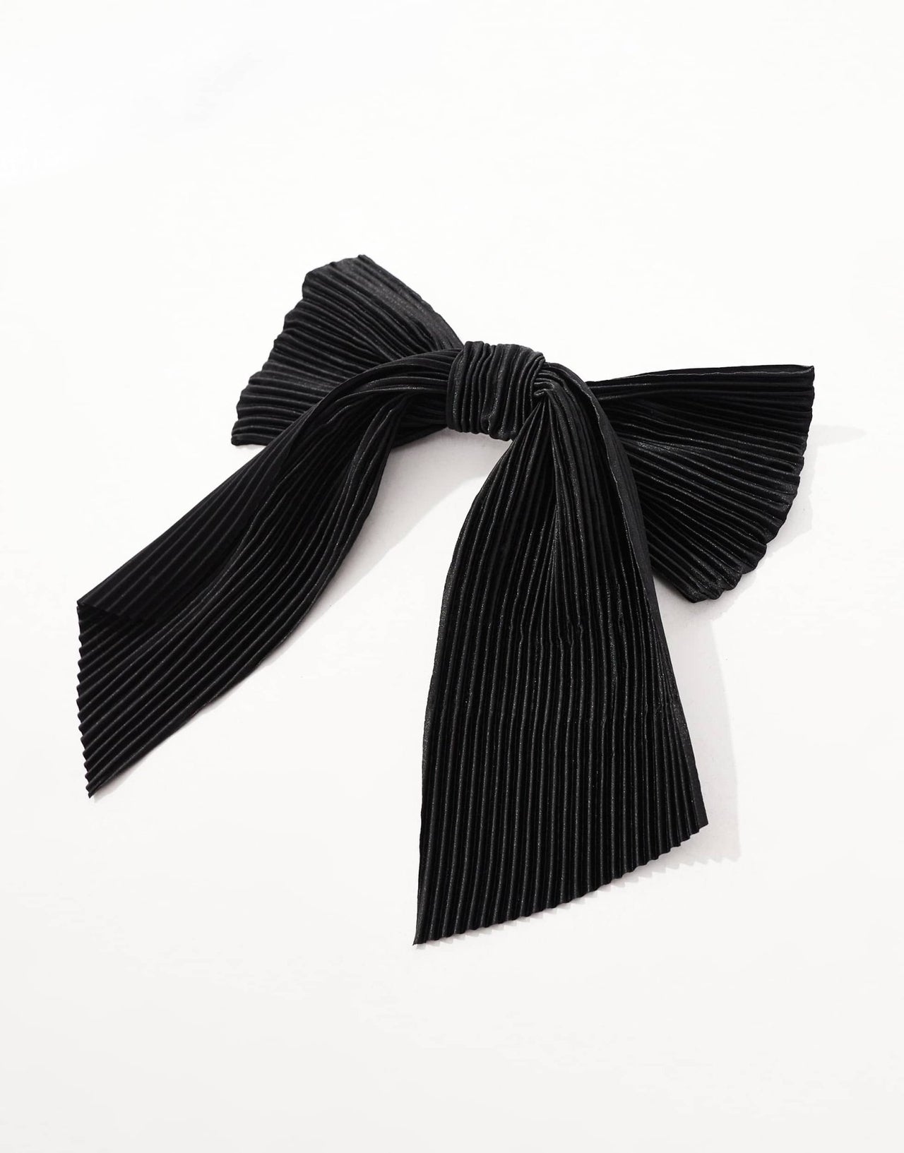 DesignB London oversized plisse hair bow in black - ASOS Sample Sale EU Store