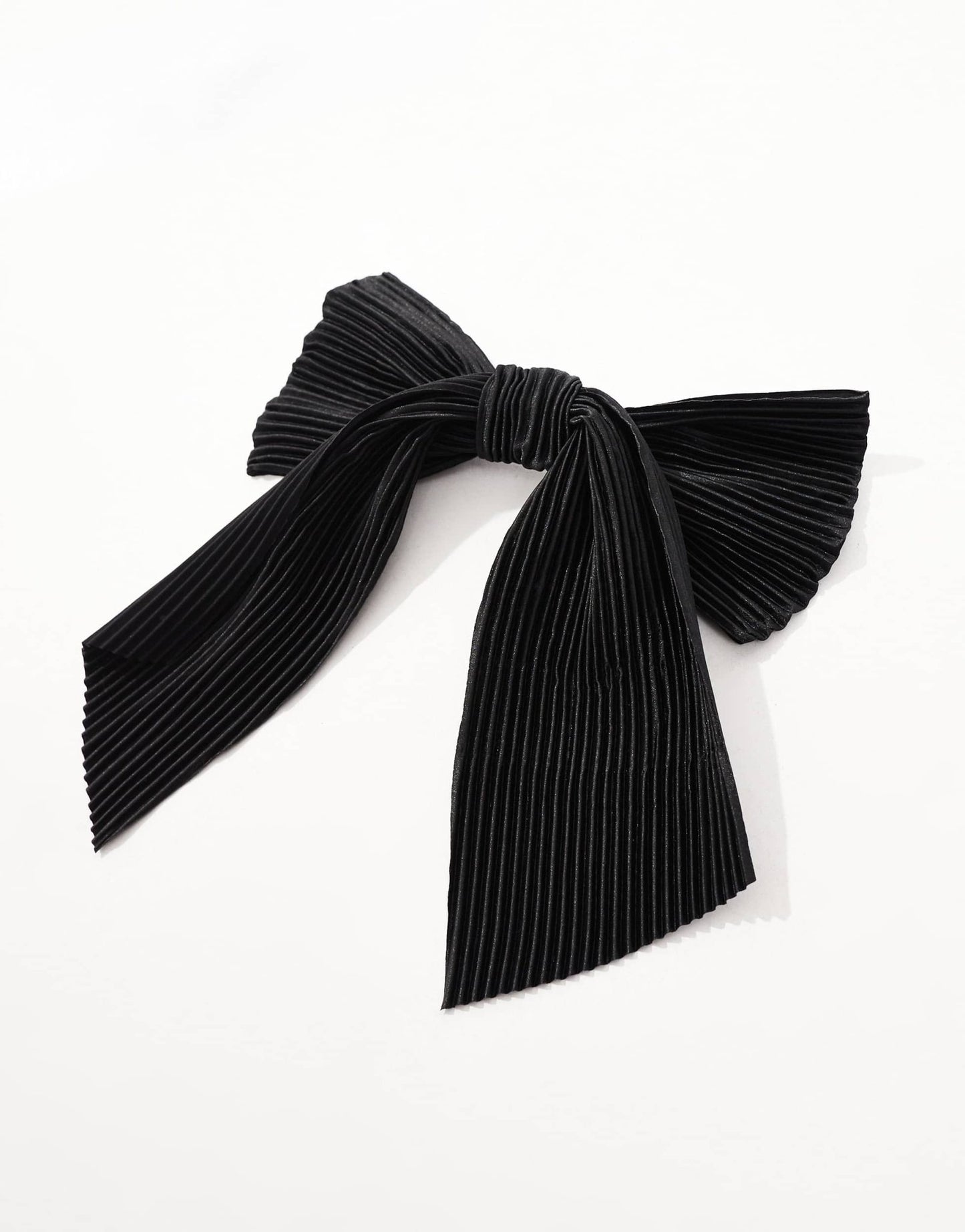 DesignB London oversized plisse hair bow in black - ASOS Sample Sale EU Store