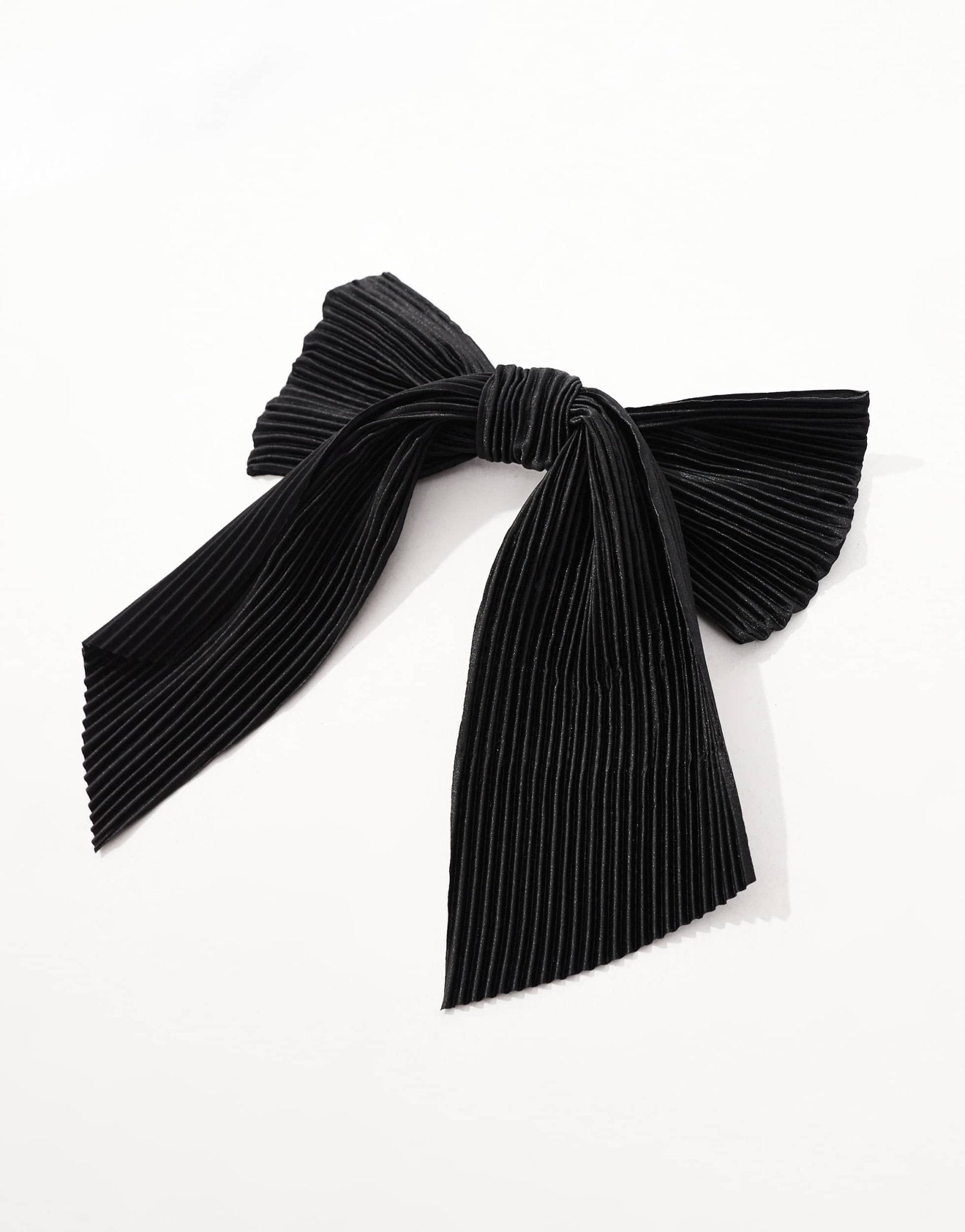 DesignB London oversized plisse hair bow in black - ASOS Sample Sale EU Store