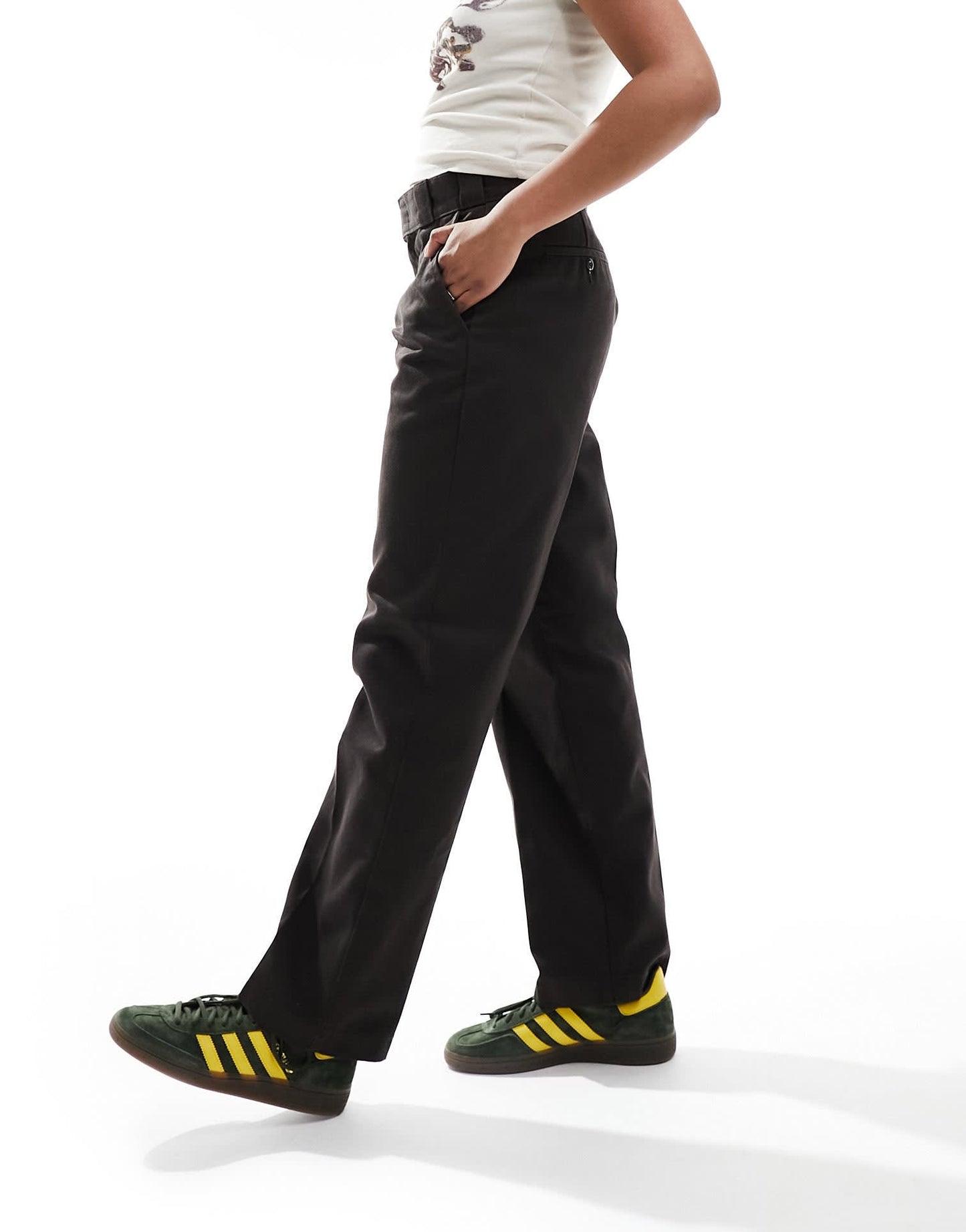 Dickies elizaville mid rise straight leg trousers in dark brown - ASOS Sample Sale EU Store