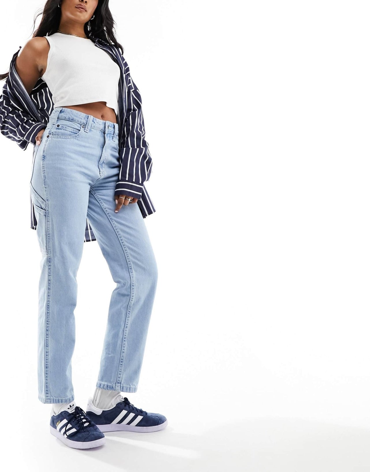 Dickies Ellendale mid rise straight fit denim mom jeans in light washed blue - ASOS Sample Sale EU Store