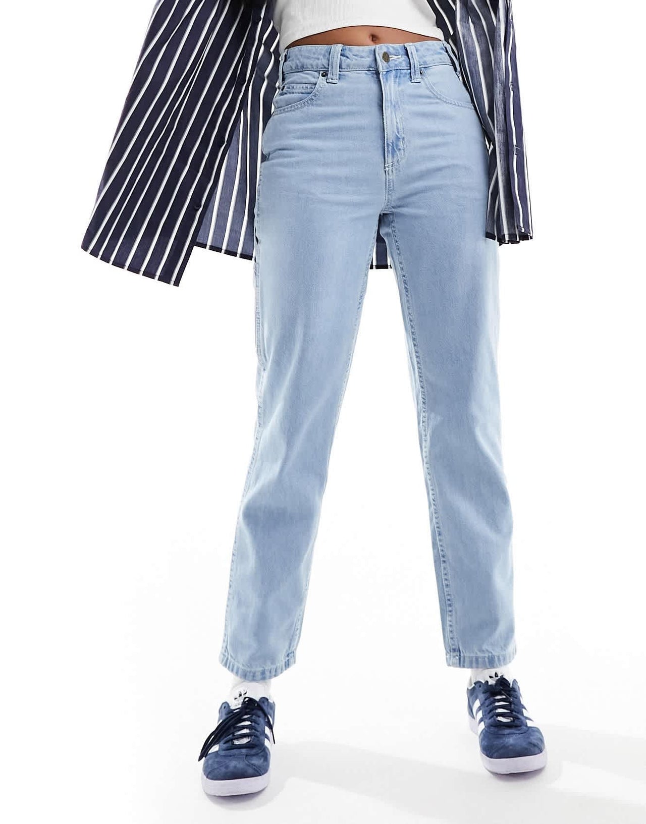 Dickies Ellendale mid rise straight fit denim mom jeans in light washed blue - ASOS Sample Sale EU Store