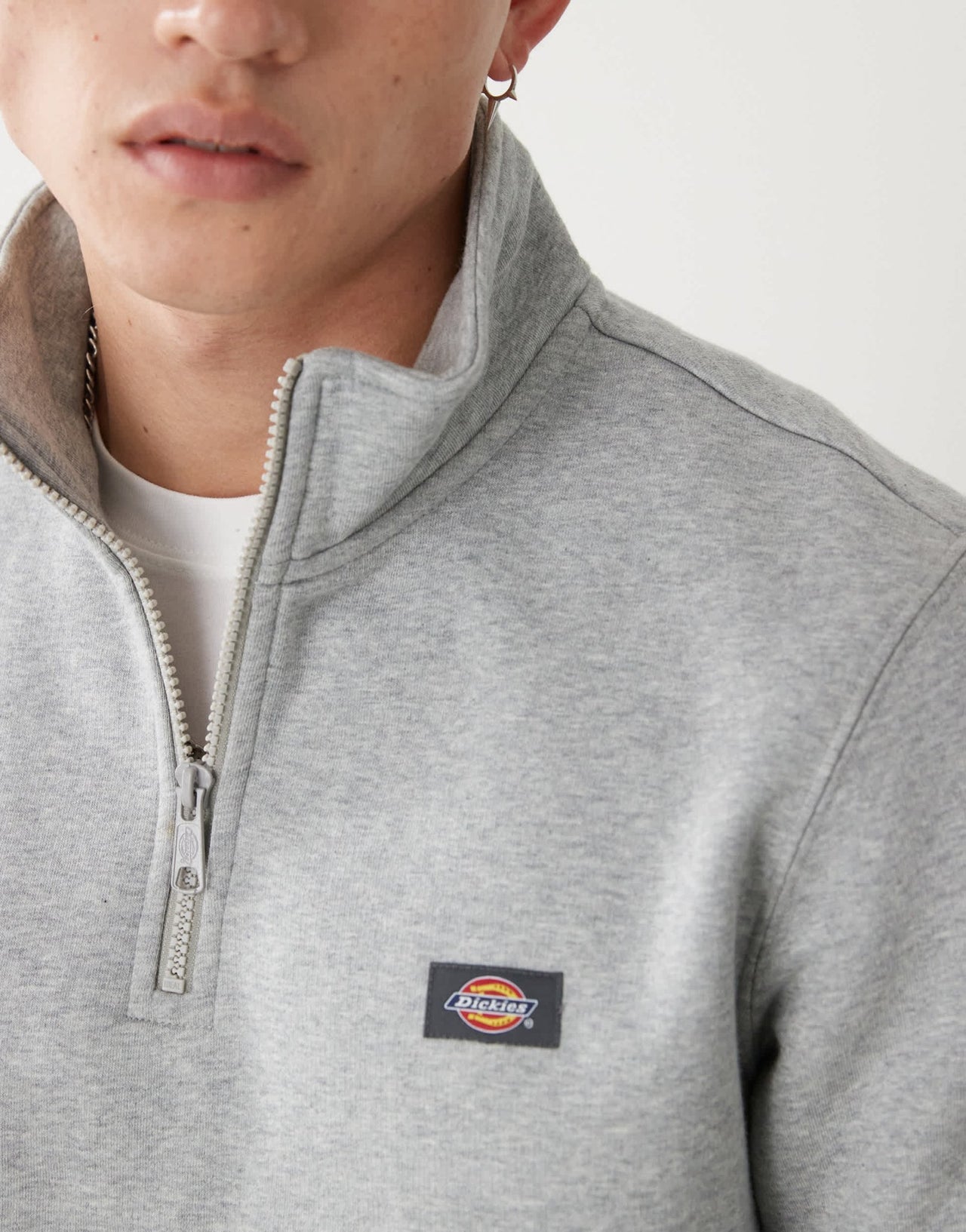 Dickies oakport small logo quarter zip jumper in grey marl - ASOS Sample Sale EU Store