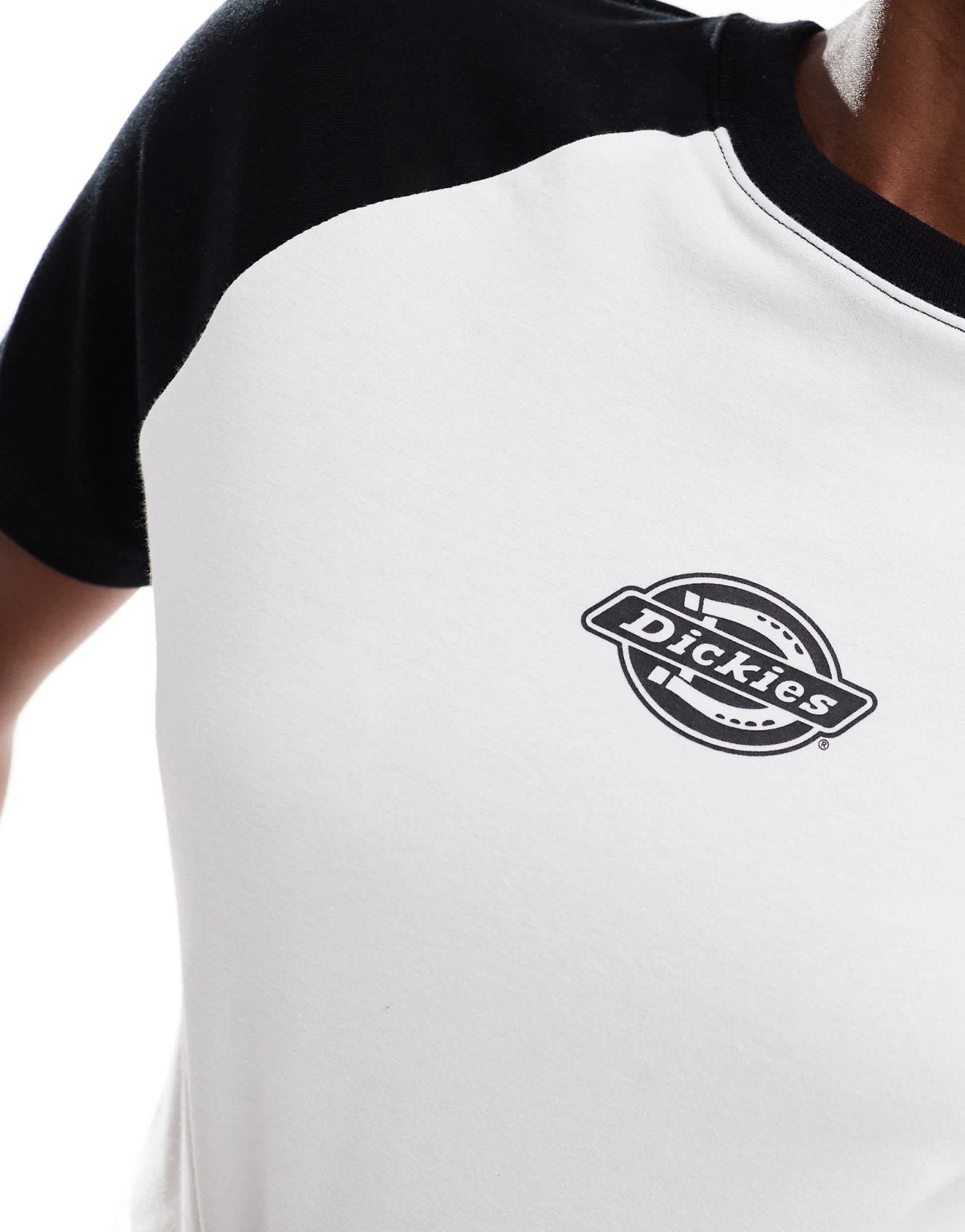 Dickies sodaville short sleeve cropped t-shirt in black and white - exclusive to asos - ASOS Sample Sale EU Store