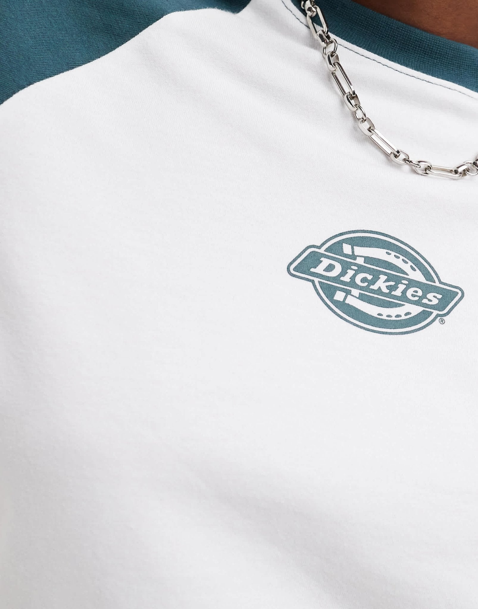 Dickies sodaville short sleeve cropped t-shirt in dark green and white - exclusive to asos - ASOS Sample Sale EU Store