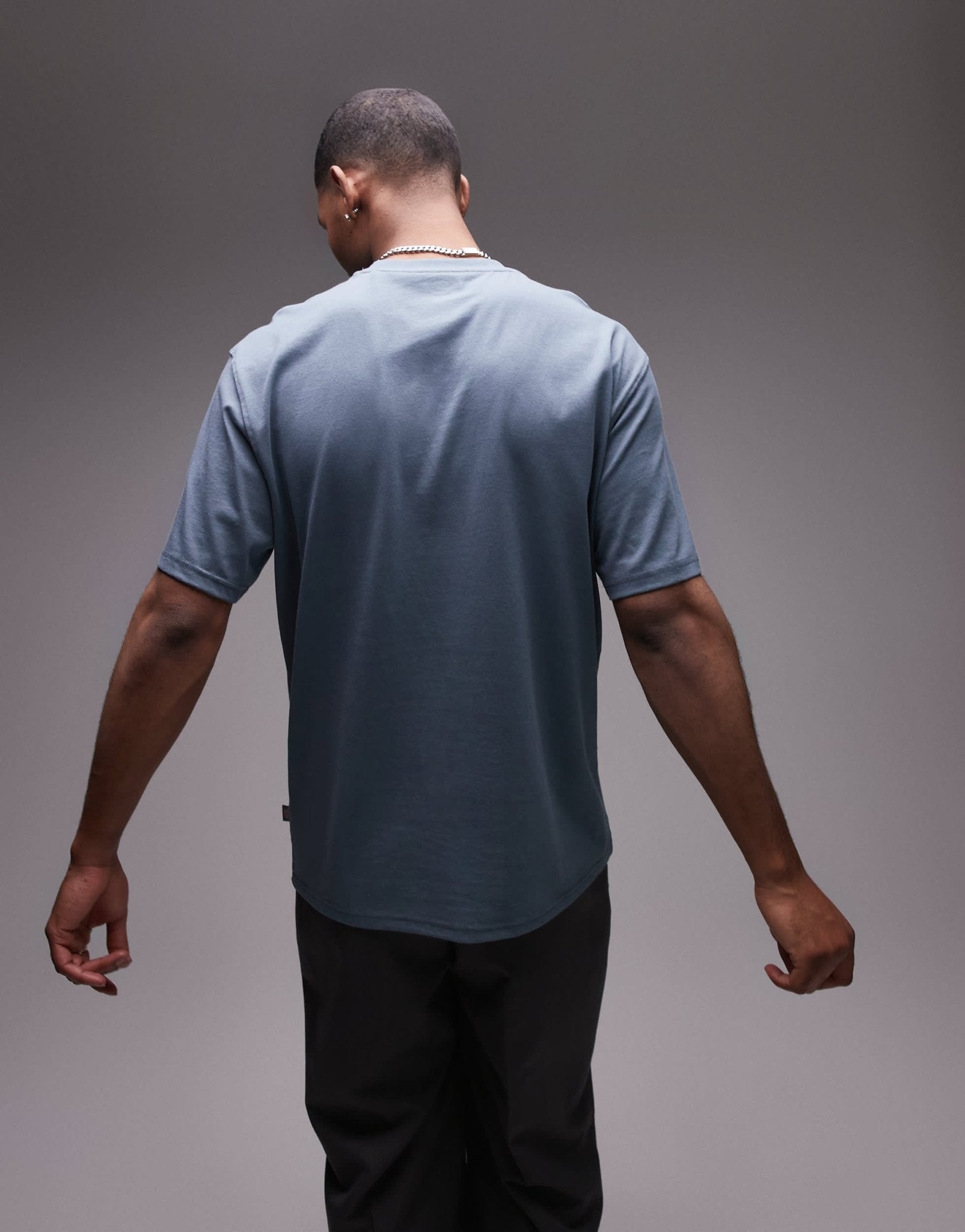 Dickies summerdale heavyweight small logo t-shirt in mid blue - ASOS Sample Sale EU Store