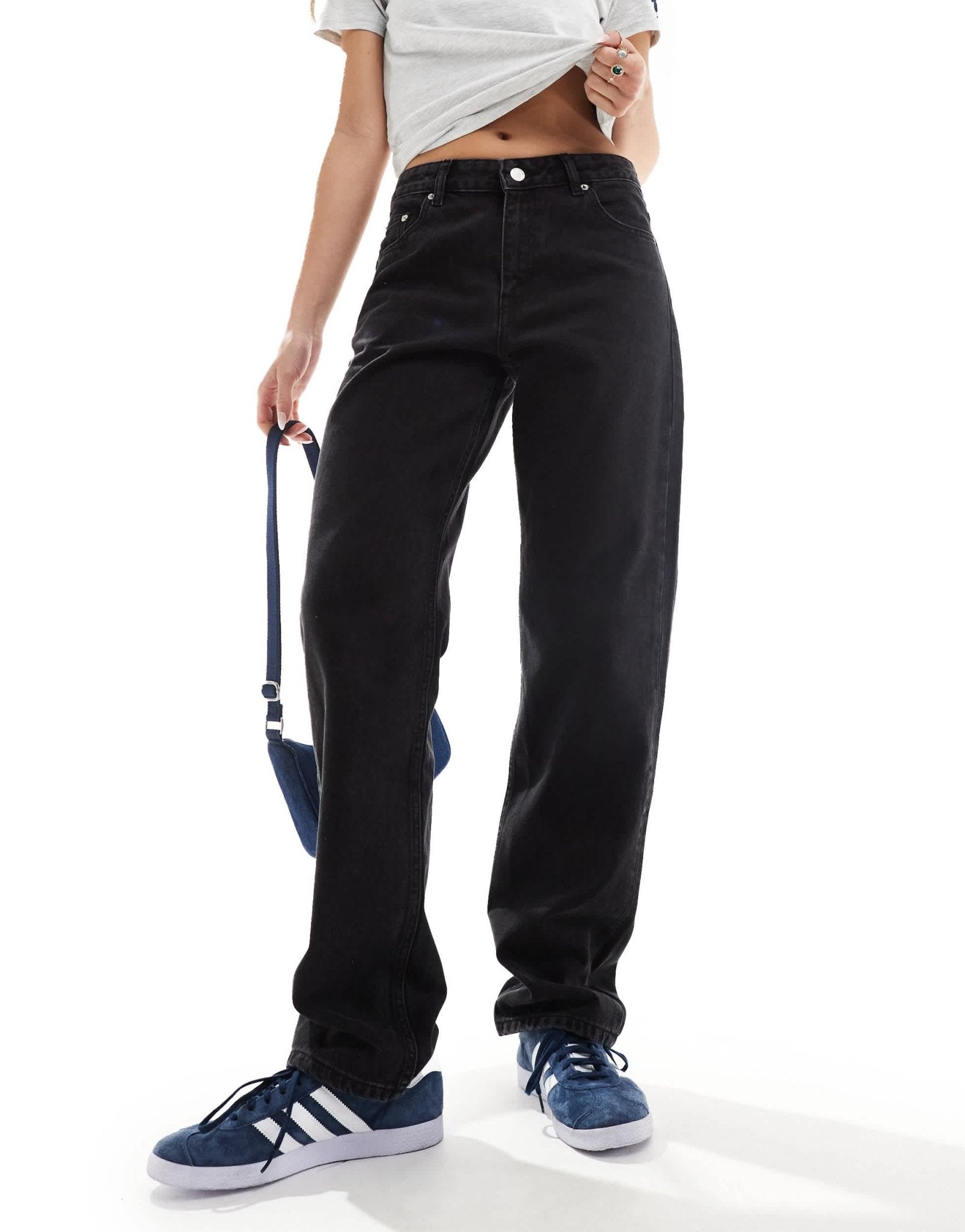 Dr Denim Arch regular fit mid waist straight leg jeans in black used wash - ASOS Sample Sale EU Store