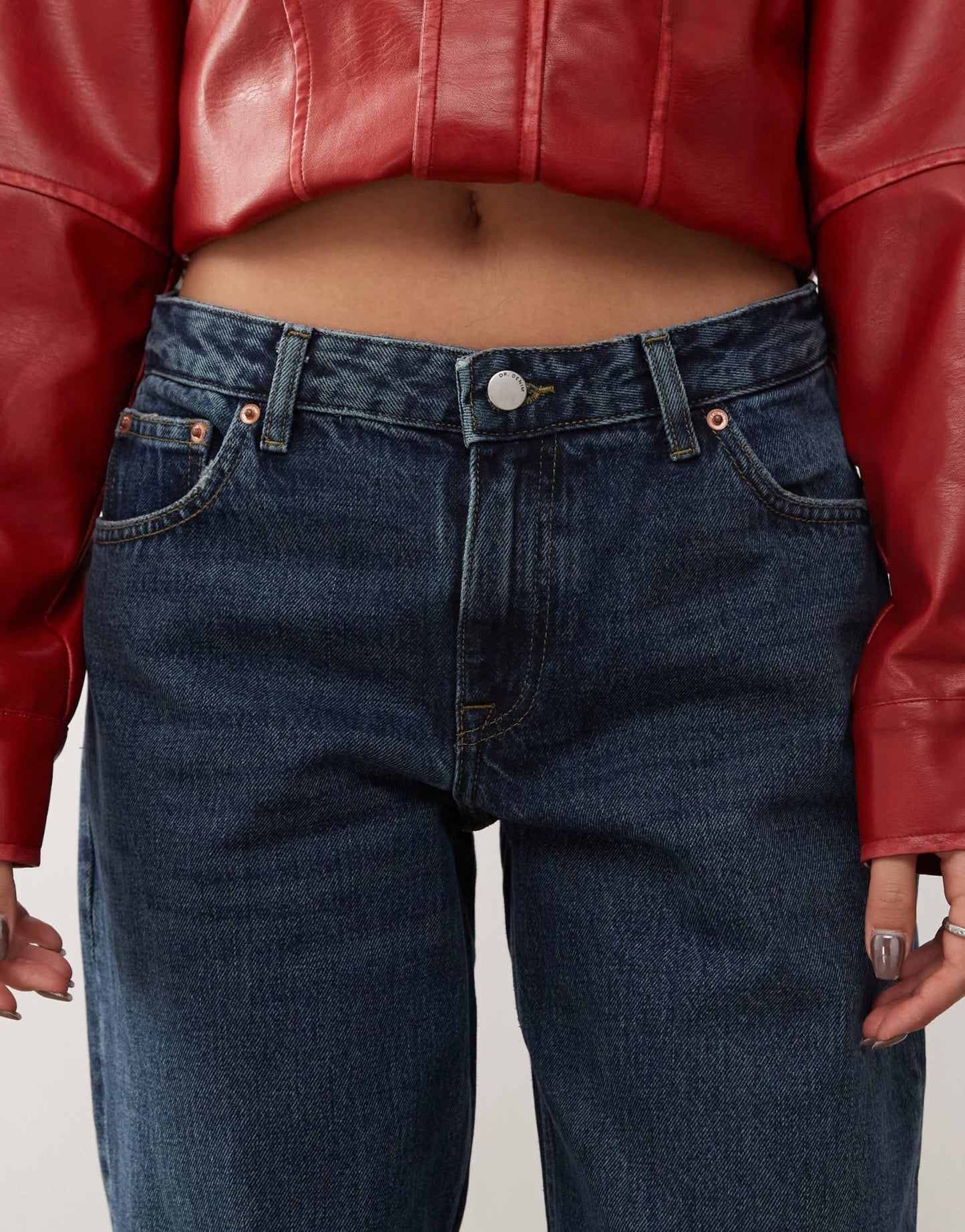 Dr Denim Hill relaxed fit low waist wide straight leg jeans in canyon dark used - ASOS Sample Sale EU Store