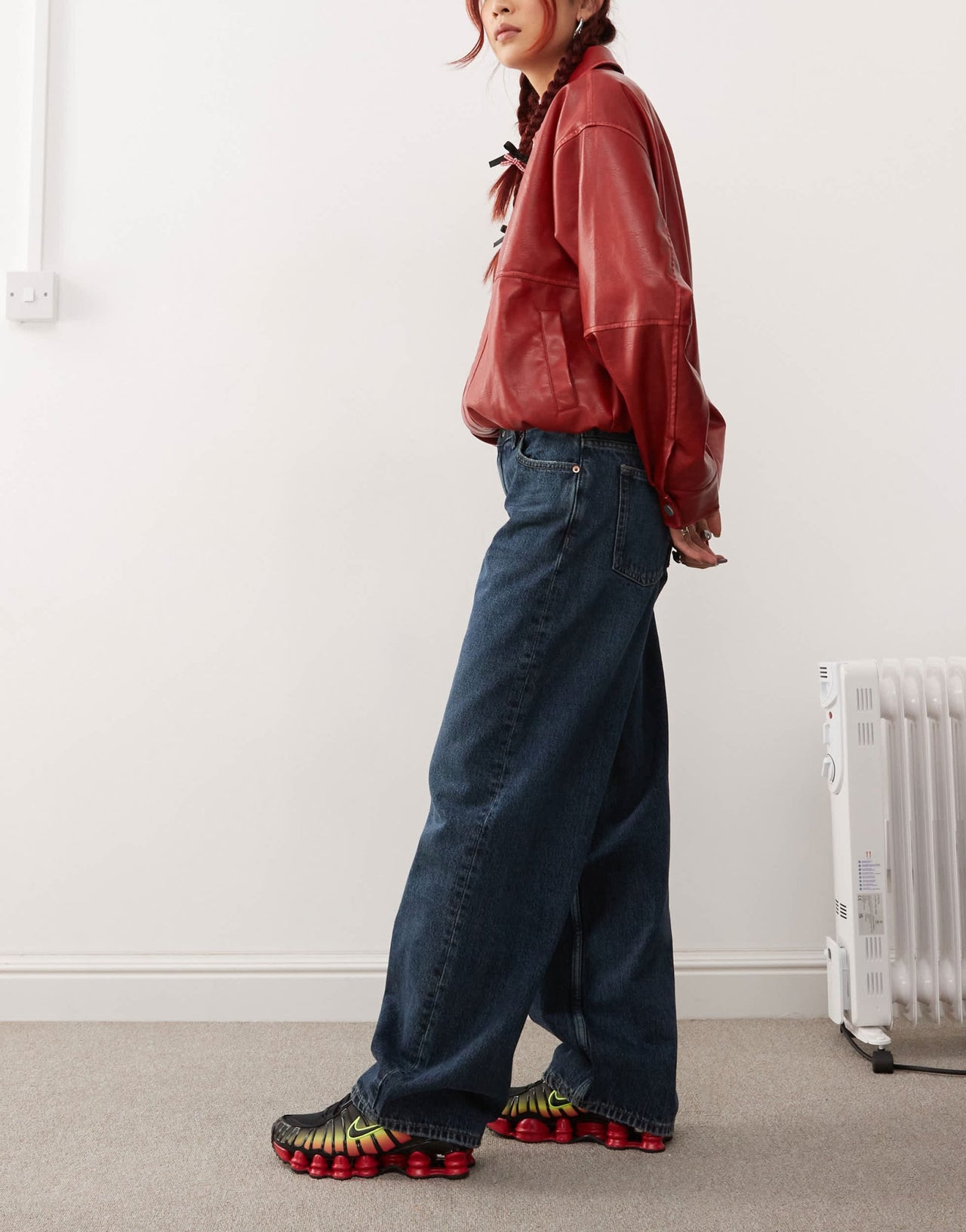 Dr Denim Hill relaxed fit low waist wide straight leg jeans in canyon dark used - ASOS Sample Sale EU Store