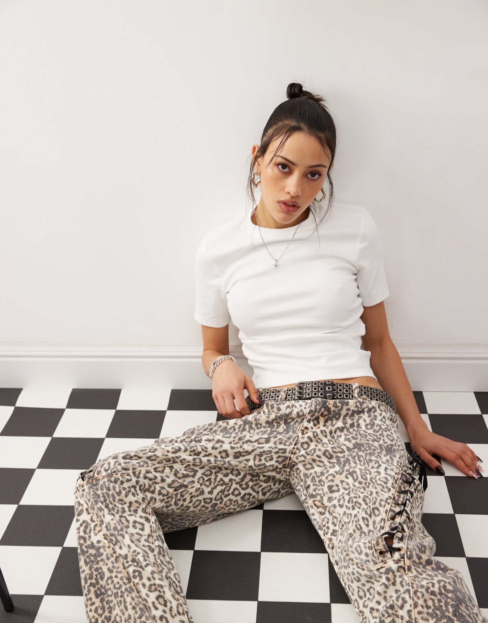 Dr Denim Kenna slim fit sculpt rib stretch short sleeve t-shirt in white - ASOS Sample Sale EU Store
