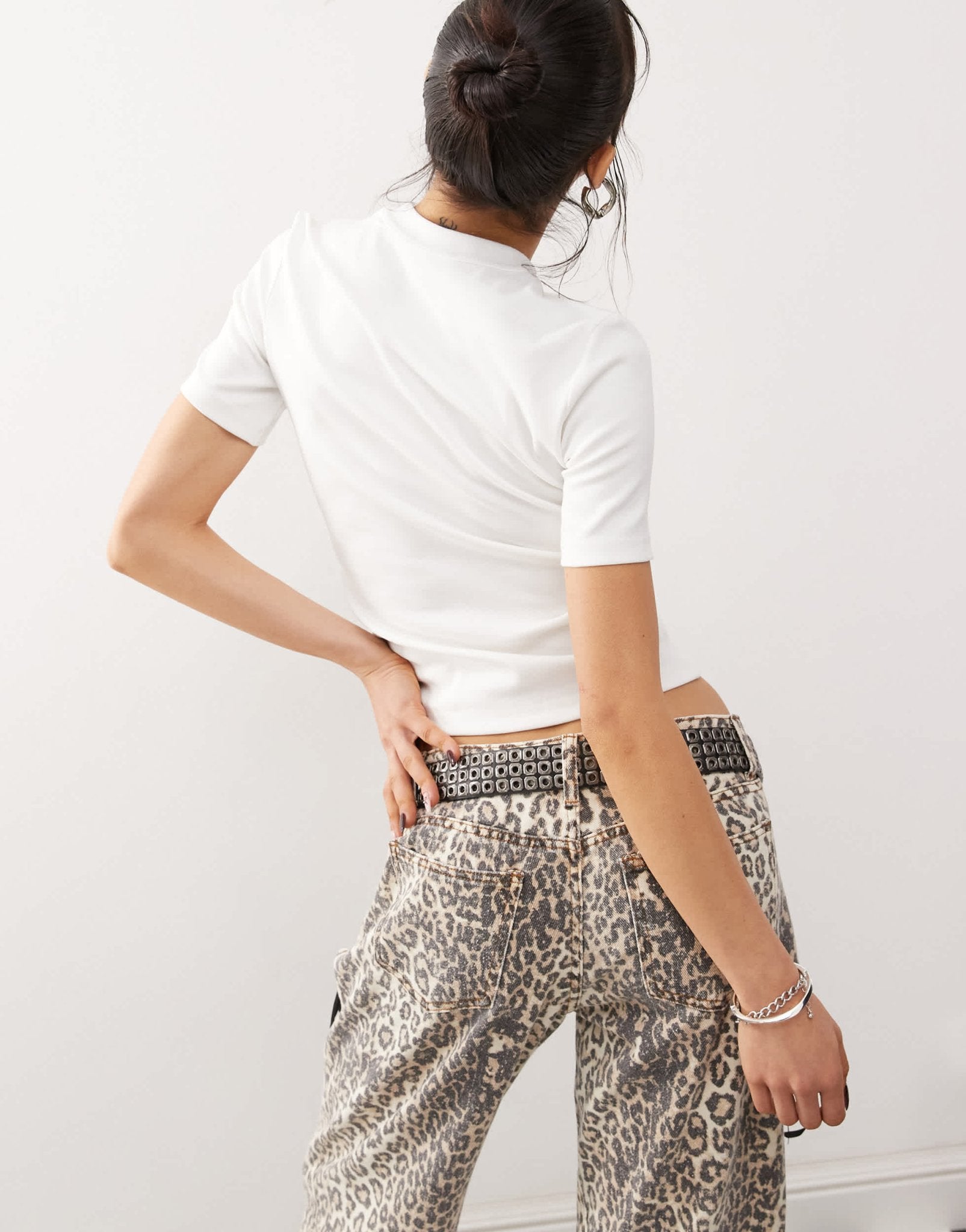 Dr Denim Kenna slim fit sculpt rib stretch short sleeve t-shirt in white - ASOS Sample Sale EU Store