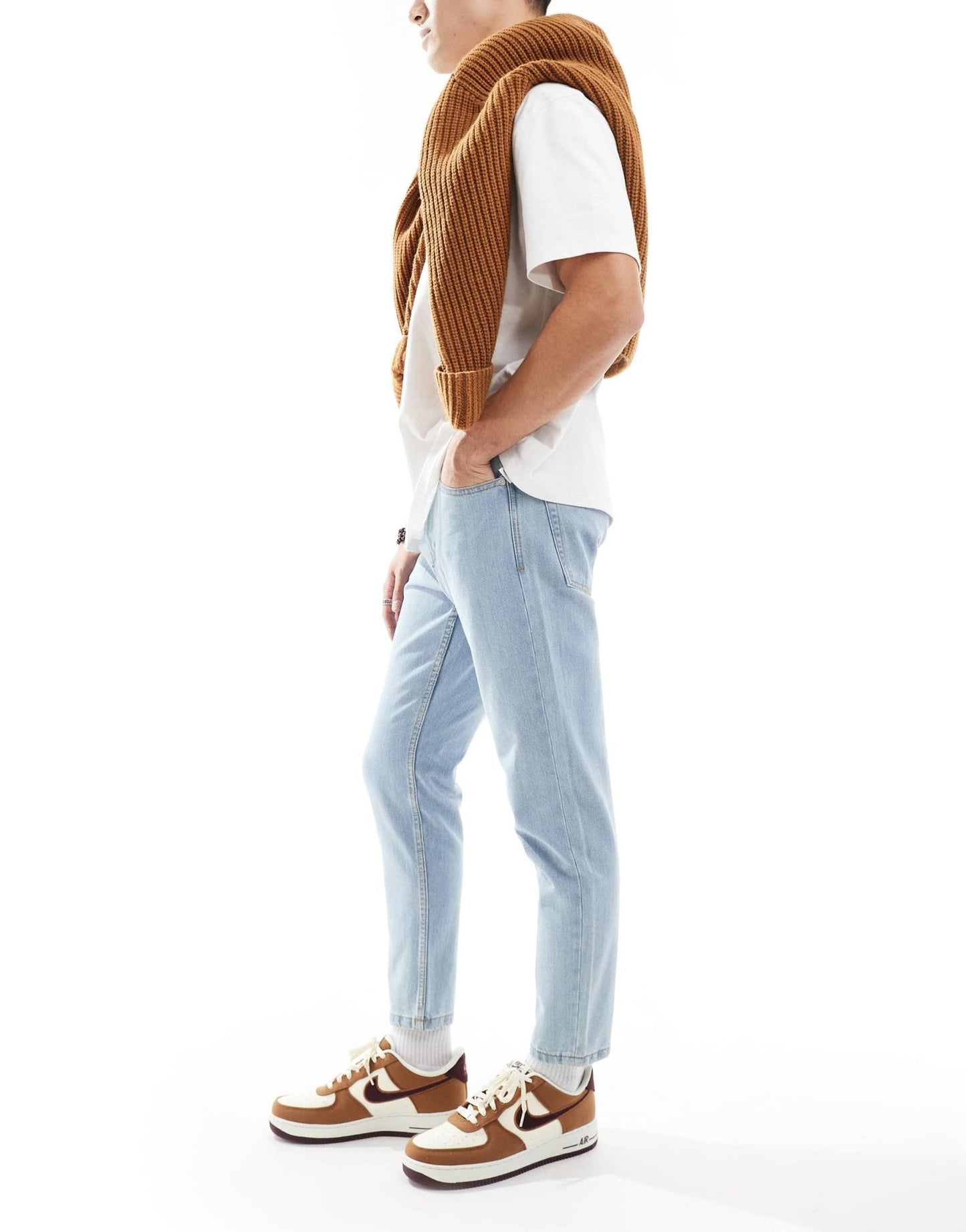 DTT rigid cropped tapered fit jeans in light blue - ASOS Sample Sale EU Store