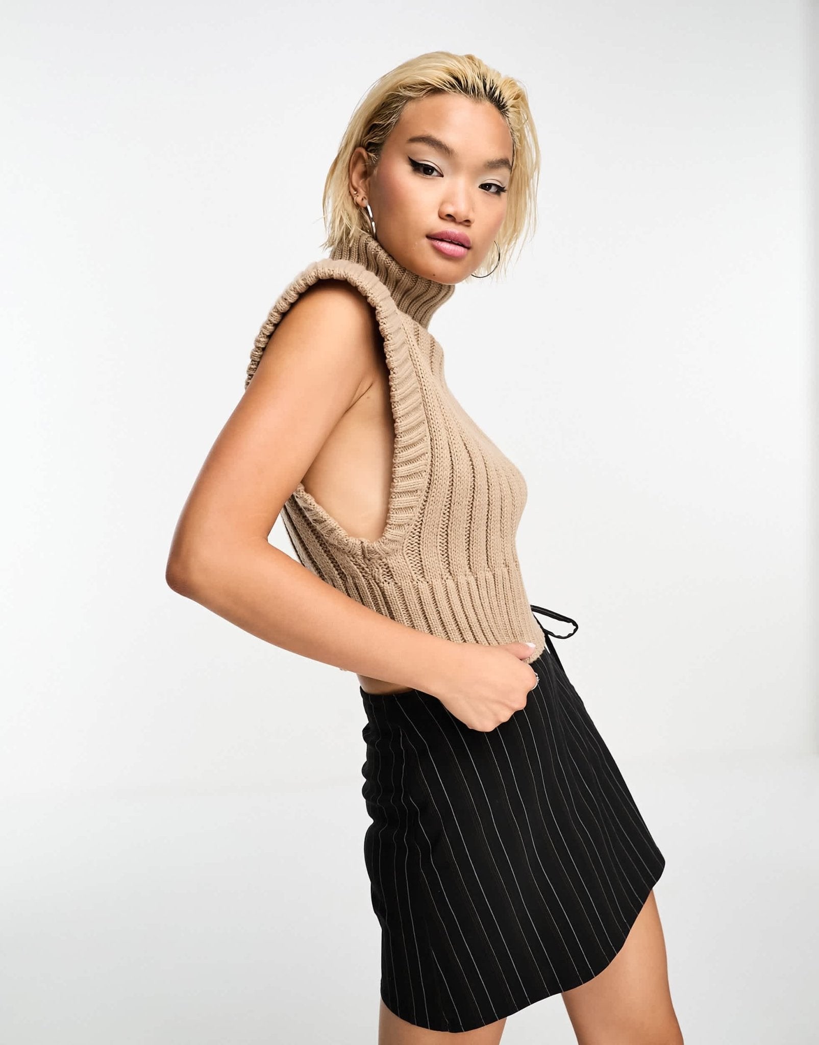 Emory Park sleeveless ribbed roll neck jumper in latte - ASOS Sample Sale EU Store
