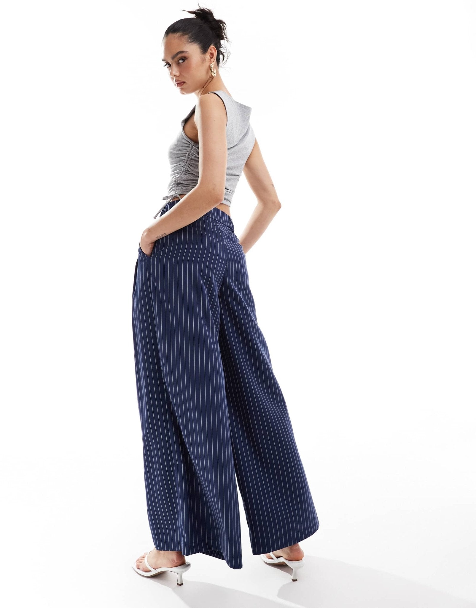 Extro & Vert highwaisted pleated palazzo trousers in blue pinstripe co - ord - ASOS Sample Sale EU Store