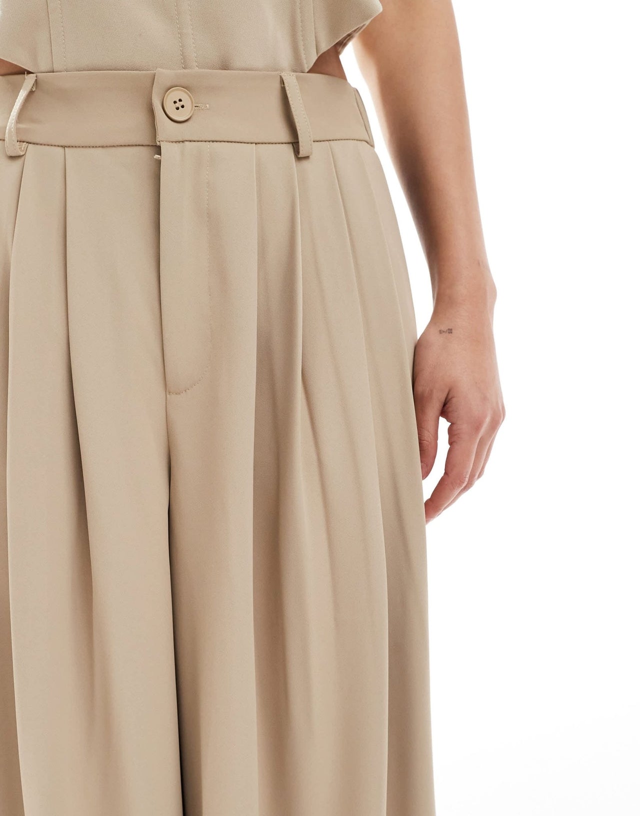 Extro & Vert highwaisted pleated palazzo trousers in stone & black co - ord - ASOS Sample Sale EU Store