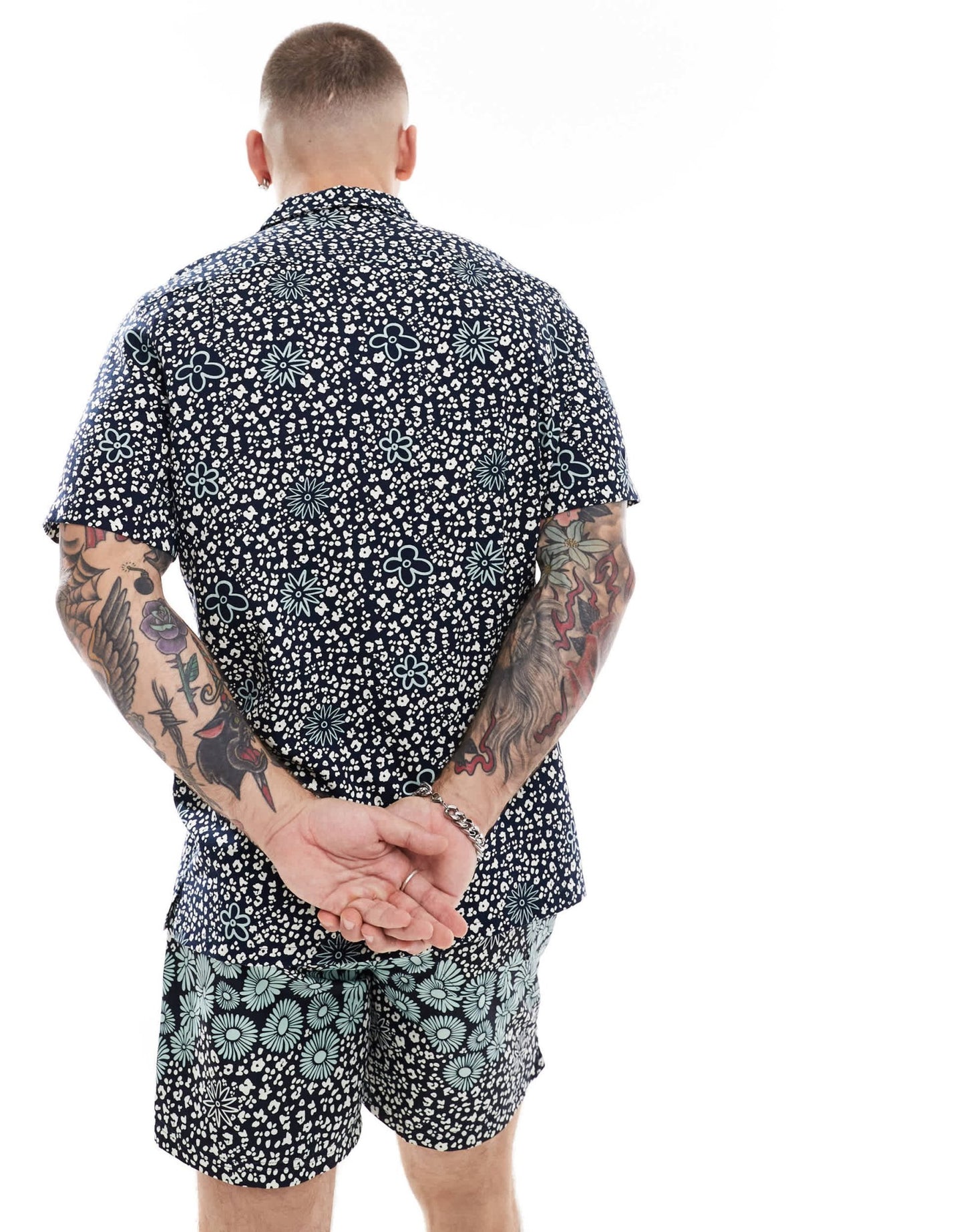 Farah landon co - ord short sleeve revere collared shirt in navy floral print - ASOS Sample Sale EU Store