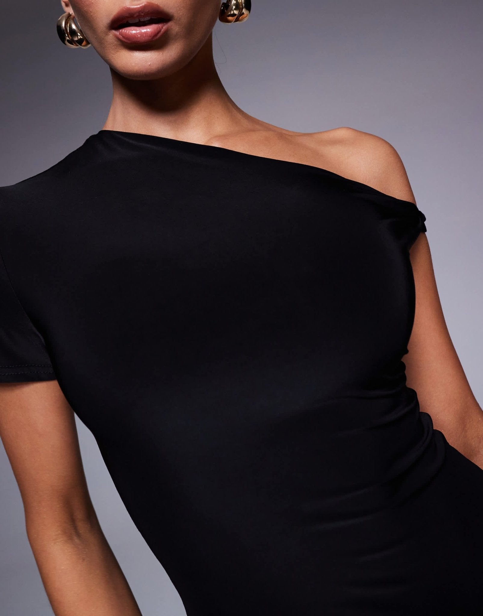 Fashionkilla double sculpted slinky asymmetric twist detail body in black - ASOS Sample Sale EU Store