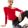 Top ajustado con hombros descubiertos y lazo en el cuello Fashionkilla en rojo