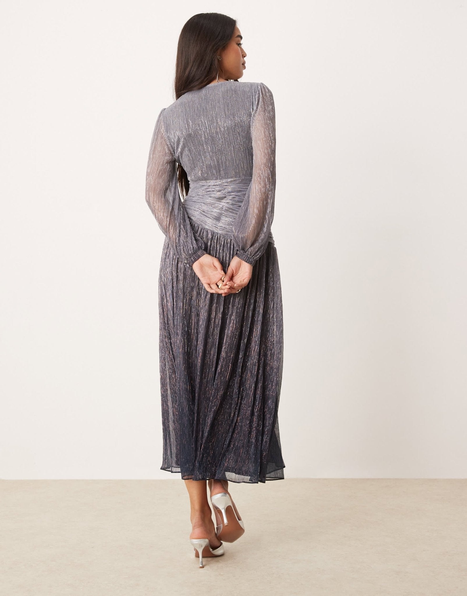 Forever New drop hem asymmetric plisse maxi dress in silver ombre - ASOS Sample Sale EU Store