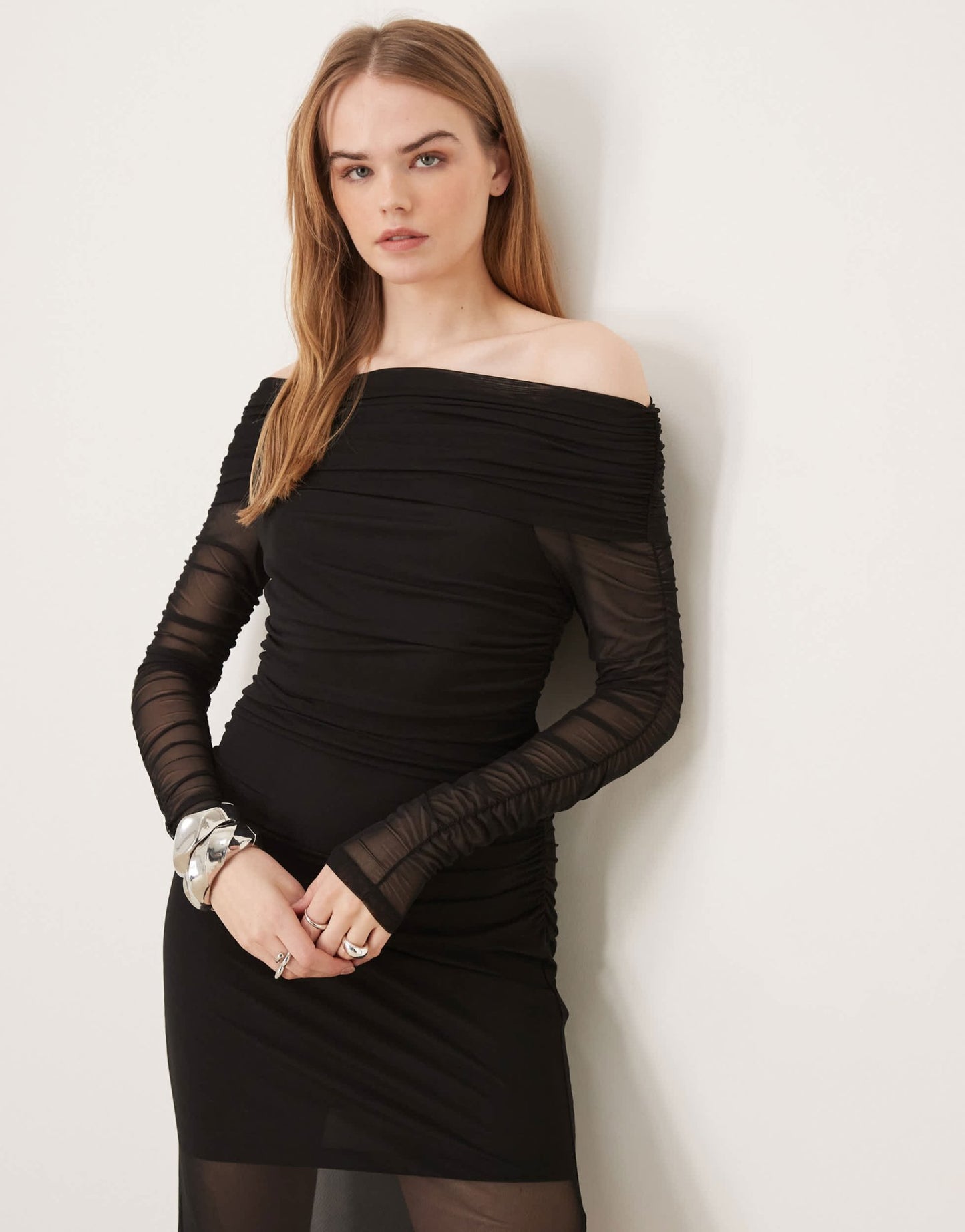 Forever New off shoulder ruched maxi dress in black - ASOS Sample Sale EU Store