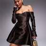 Vestido mini estructurado Forever New Petite en espresso