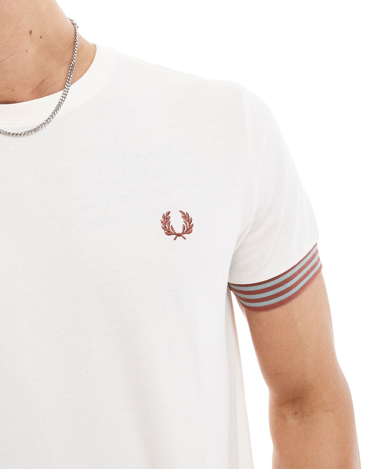 Fred Perry relaxed t-shirt in light beige with striped sleeve cuff - ASOS Sample Sale EU Store