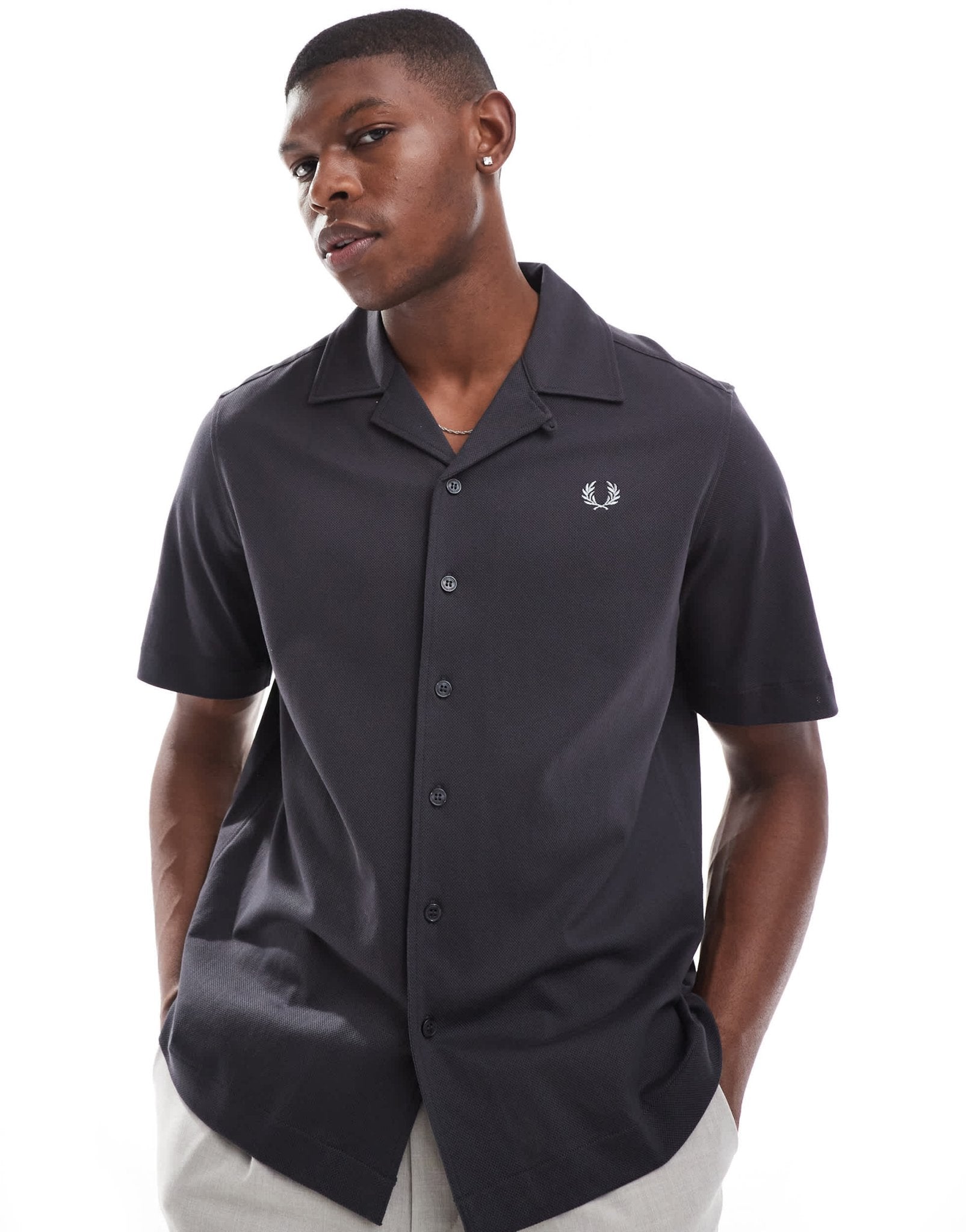 Fred Perry short sleeve revere collared shirt in grey - ASOS Sample Sale EU Store