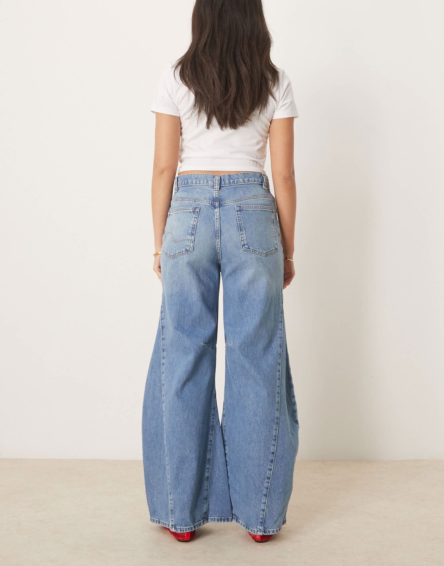 Free People eden baggy wide leg jeans in mid - wash blue - ASOS Sample Sale EU Store