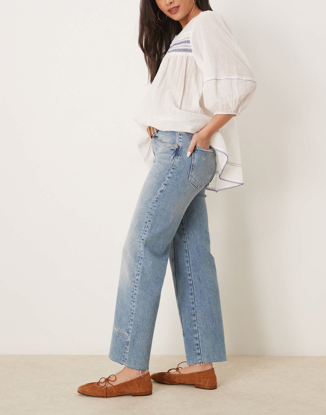 Free People risk taker mid - rise straight leg jeans in mid wash blue - ASOS Sample Sale EU Store