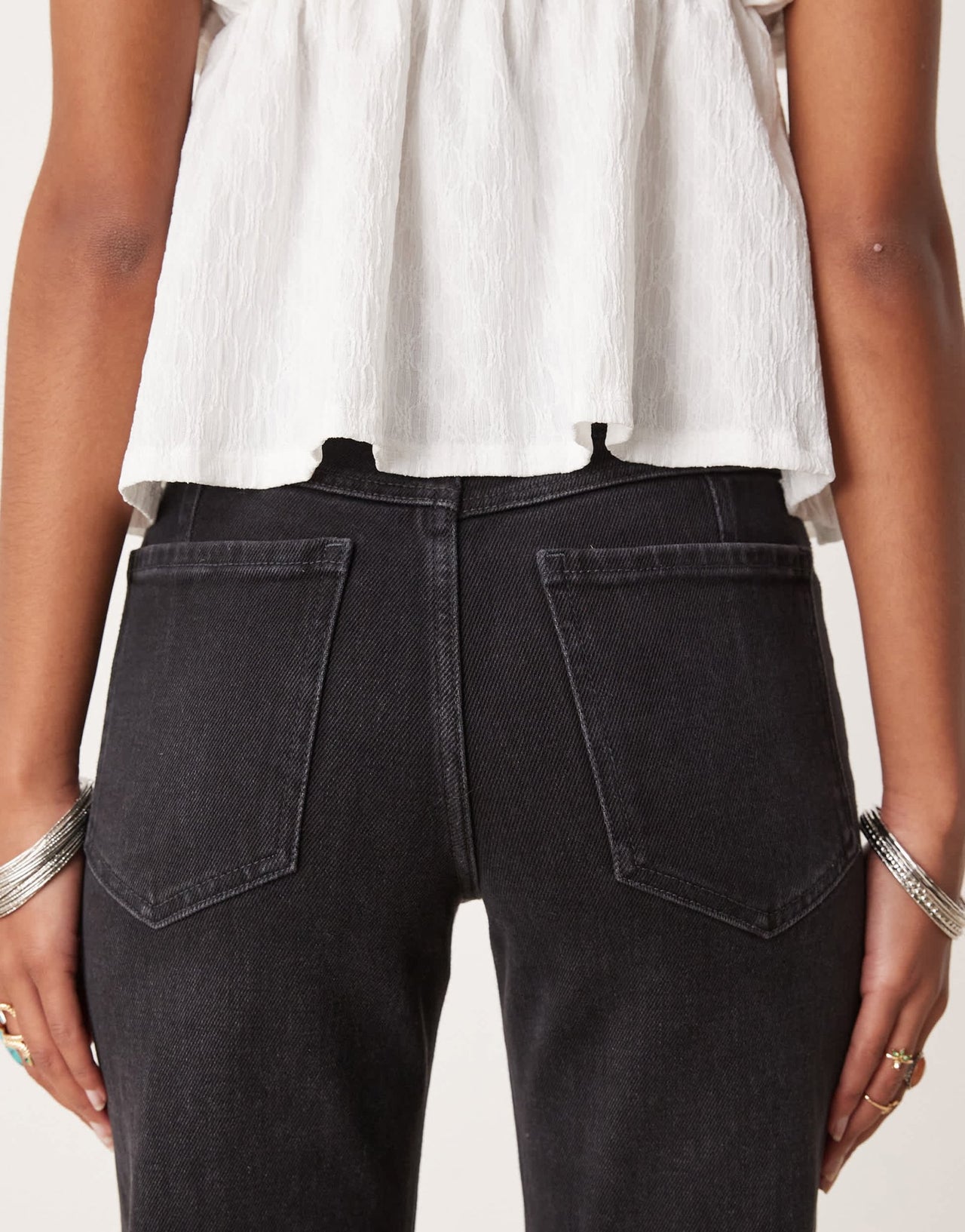 Free People sabine relaxed straight leg belted jeans in washed black - ASOS Sample Sale EU Store
