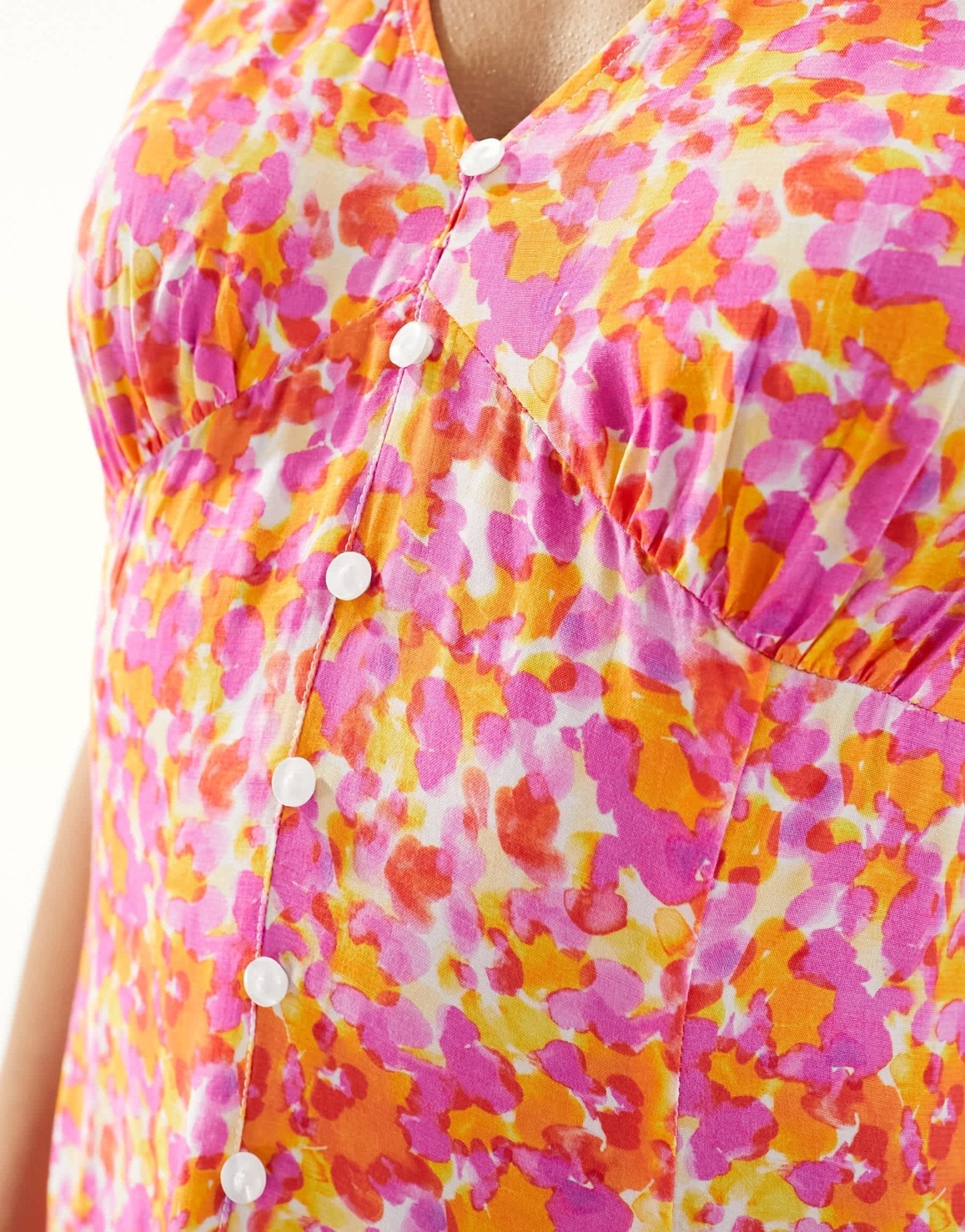 French Connection Cass flutter sleeve midi dress in orange floral - ASOS Sample Sale EU Store