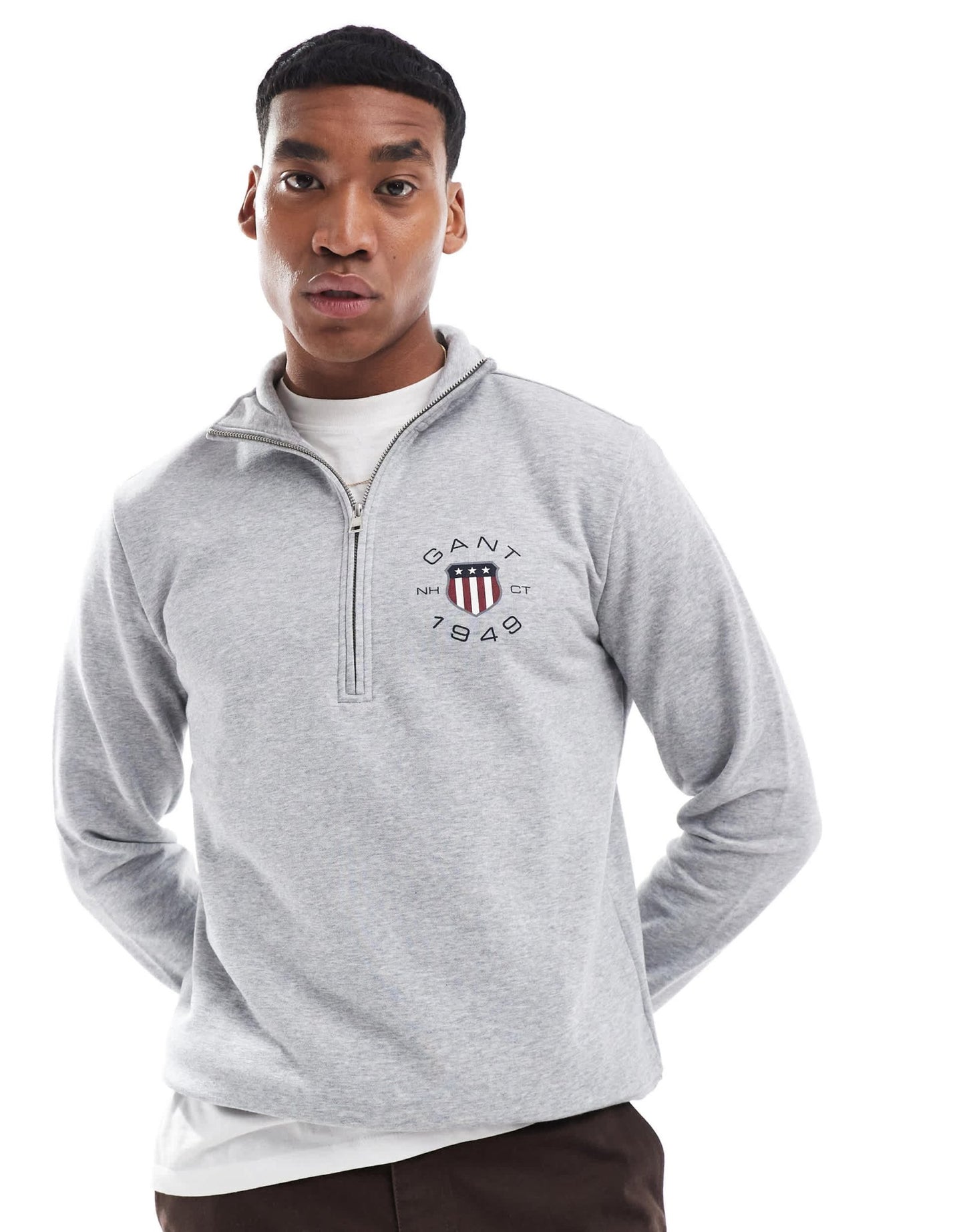 GANT 1949 shield logo half zip sweatshirt in grey - ASOS Sample Sale EU Store