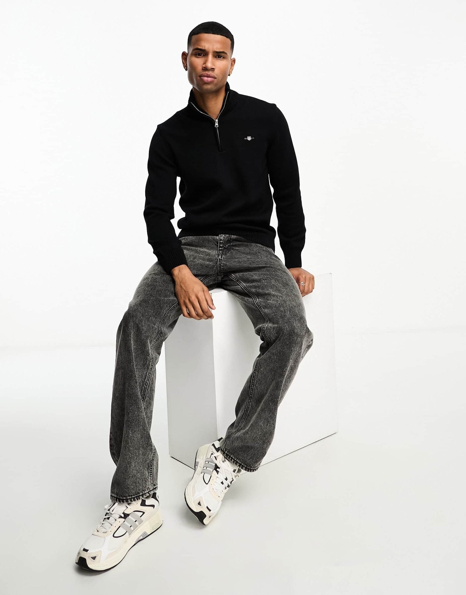 GANT icon logo casual cotton knit half zip jumper in black - ASOS Sample Sale EU Store