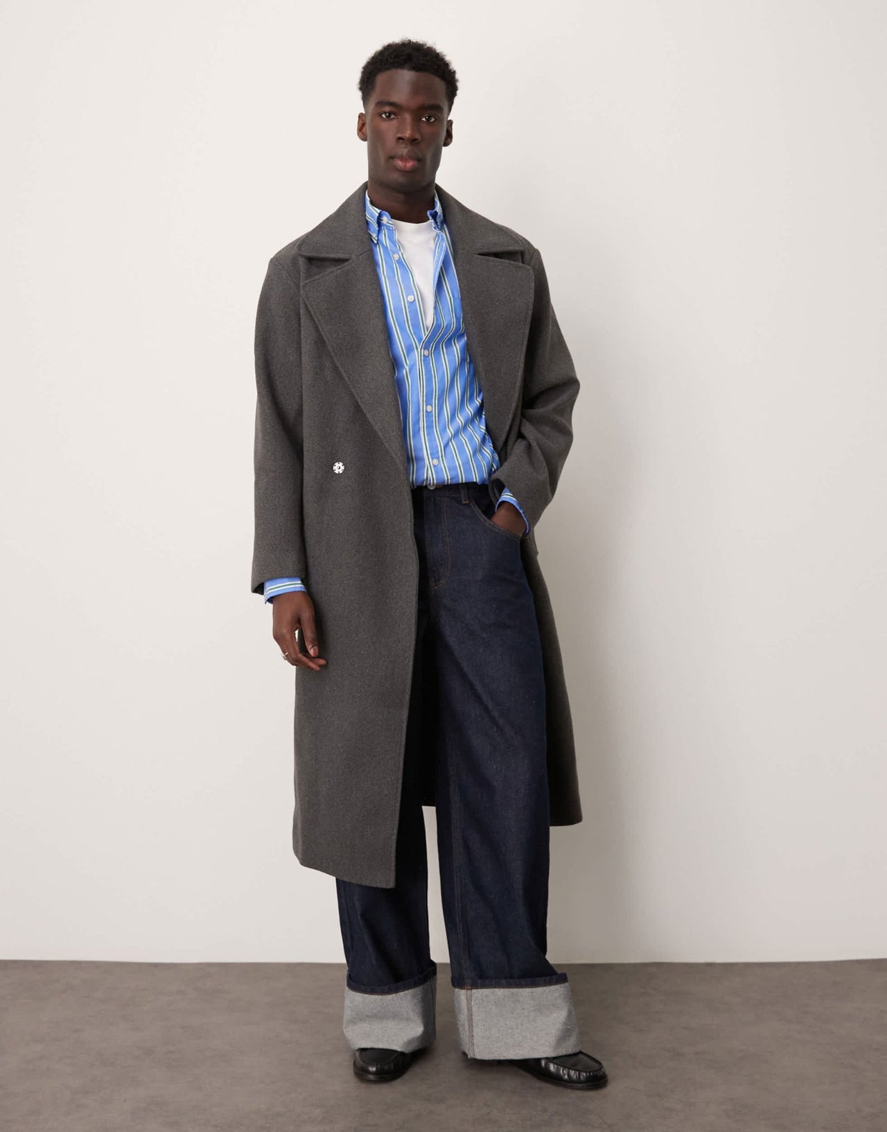 GANT regular fit poplin striped logo shirt in blue - ASOS Sample Sale EU Store