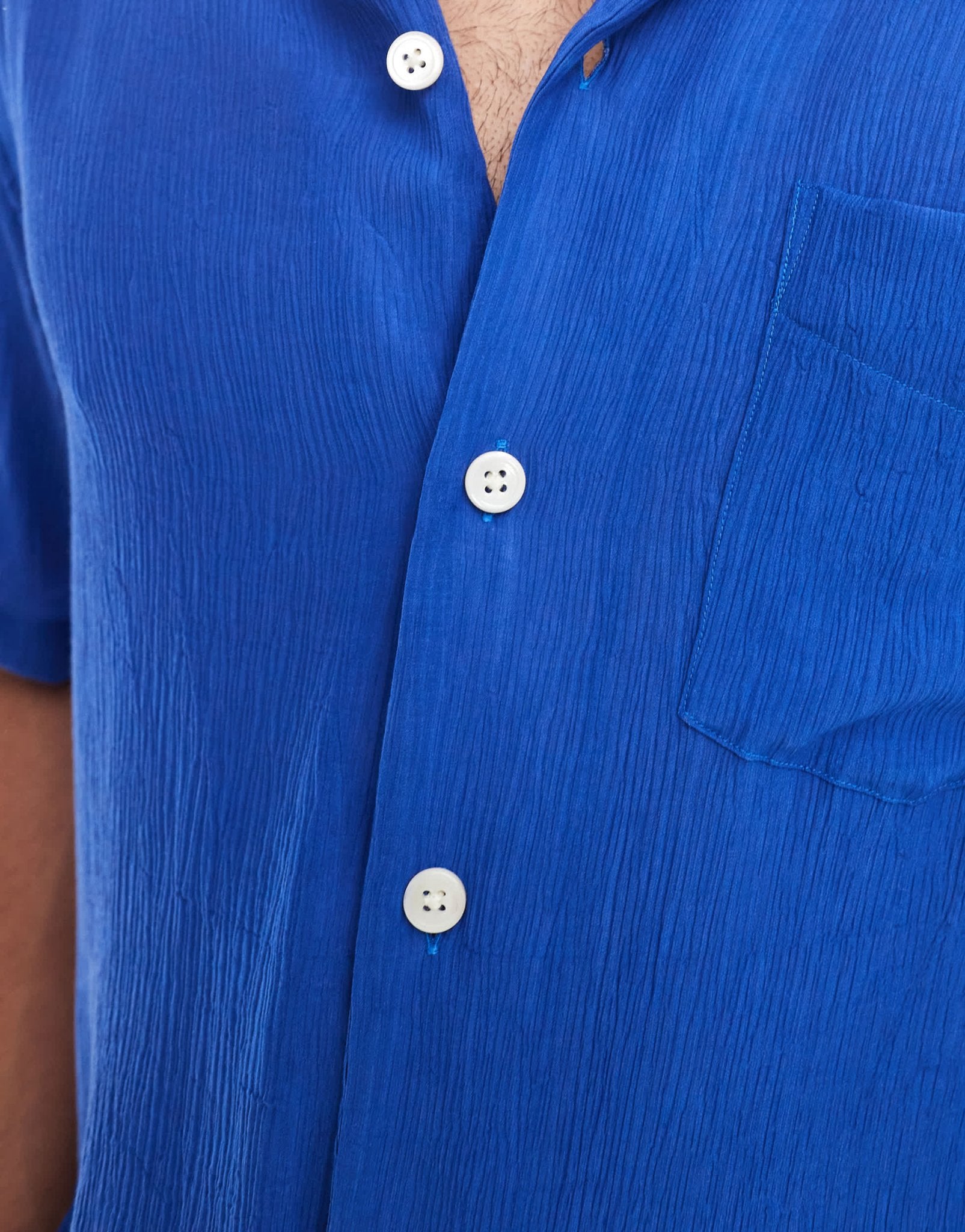 GANT short sleeve texture camp collar relaxed fit shirt in mid blue - ASOS Sample Sale EU Store