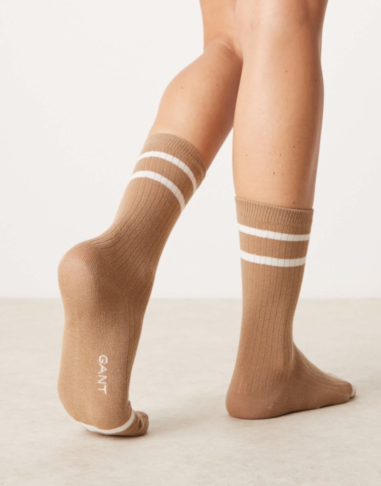 GANT striped ribbed socks with logo in beige - ASOS Sample Sale EU Store