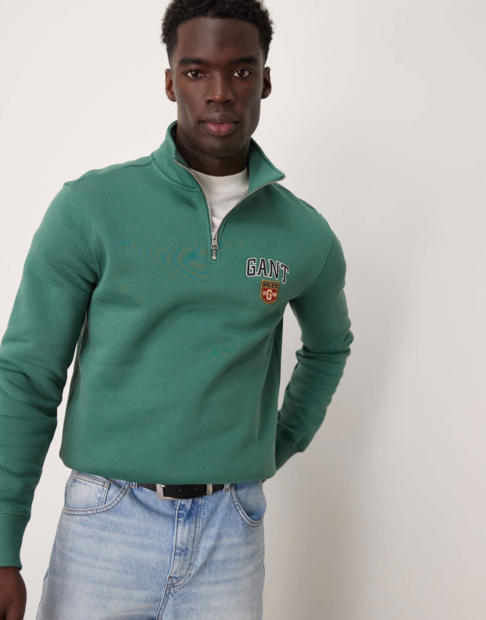 GANT varsity logo half zip sweatshirt in green - ASOS Sample Sale EU Store