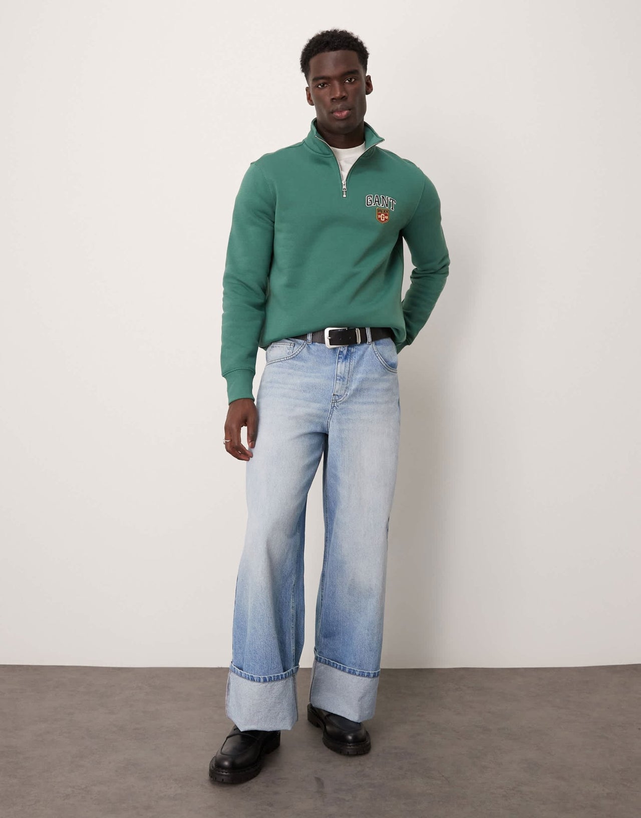 GANT varsity logo half zip sweatshirt in green - ASOS Sample Sale EU Store