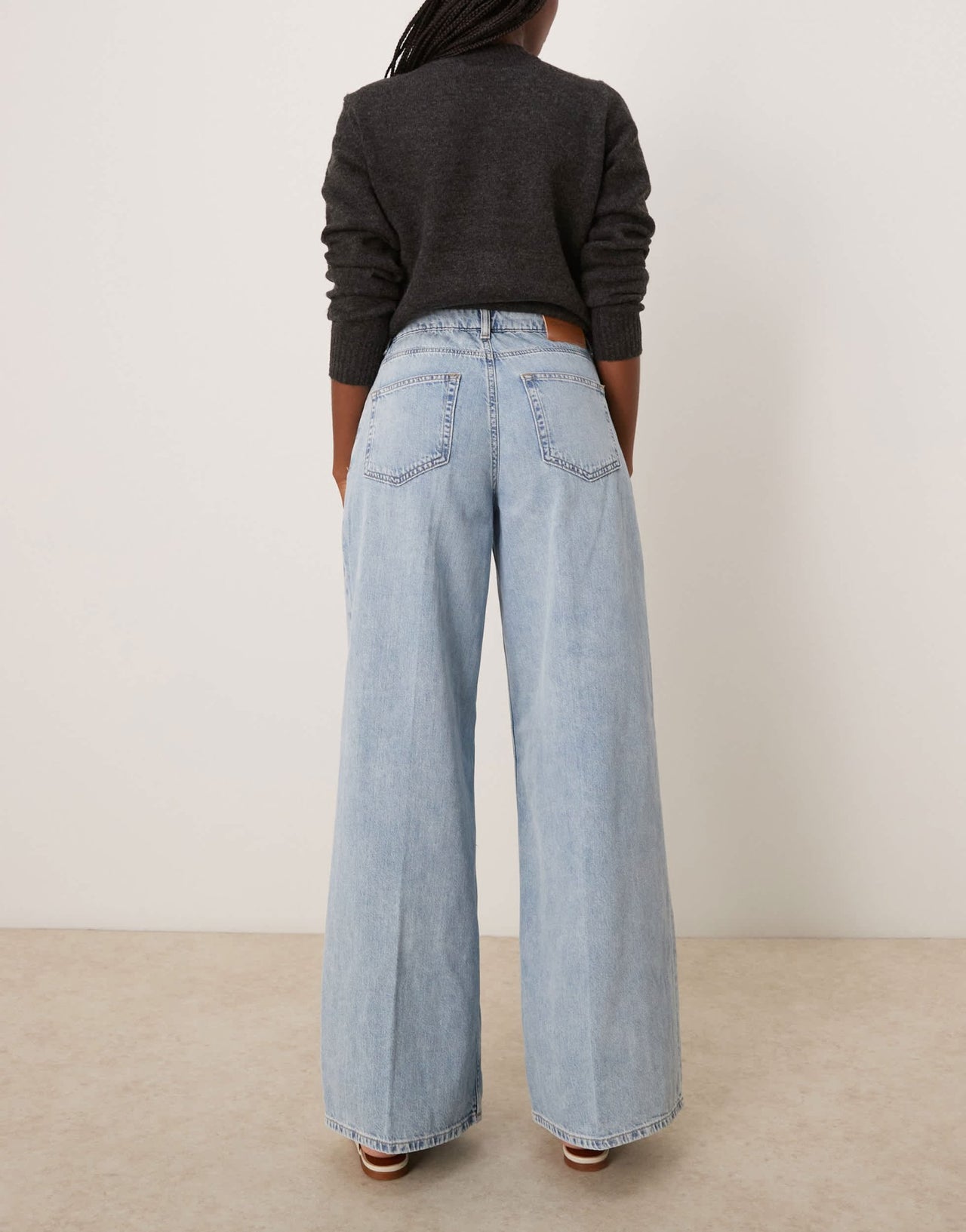 GANT wide leg pleated jeans in light blue wash - ASOS Sample Sale EU Store