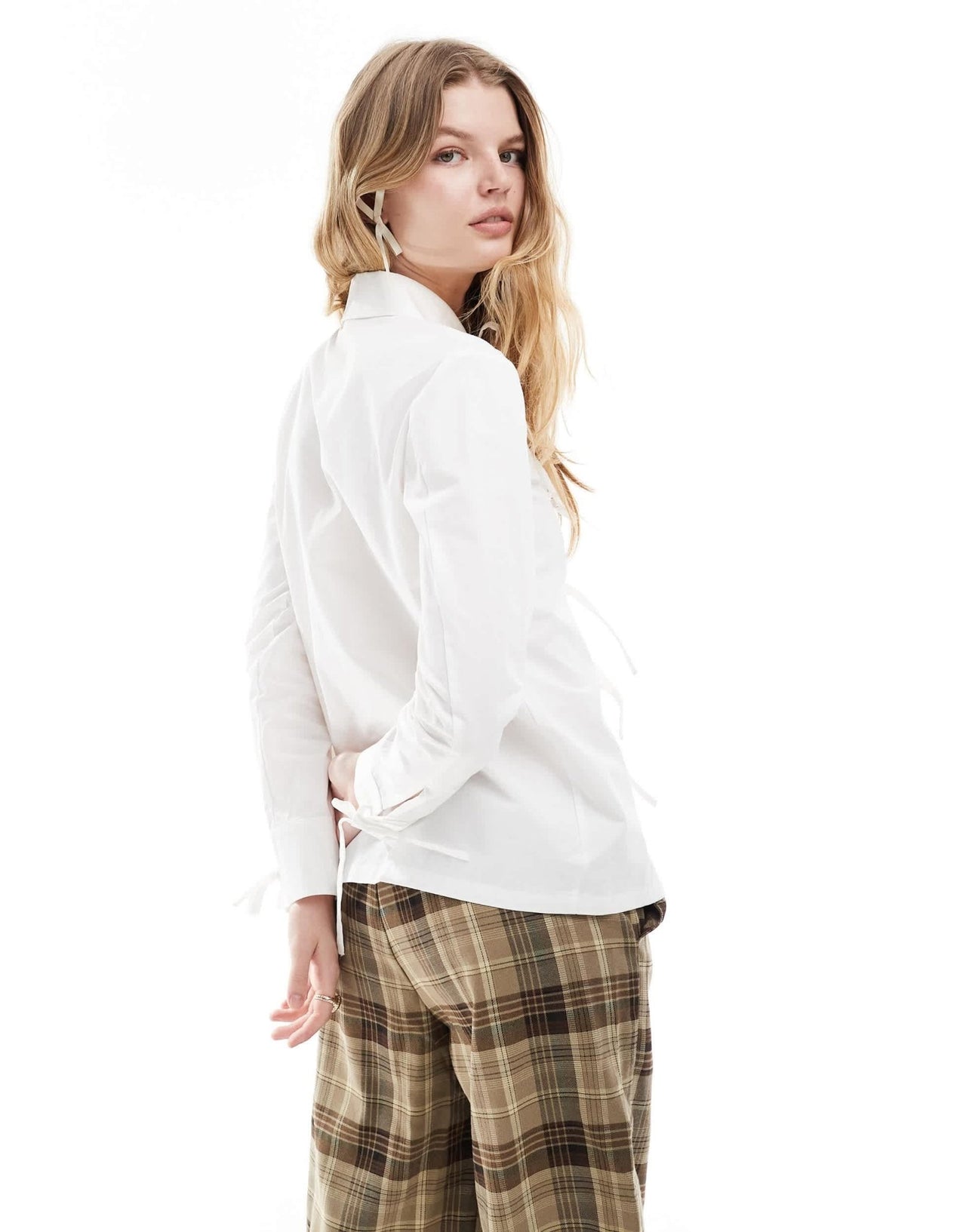 Ghospell bow detail shirt in ivory - ASOS Sample Sale EU Store