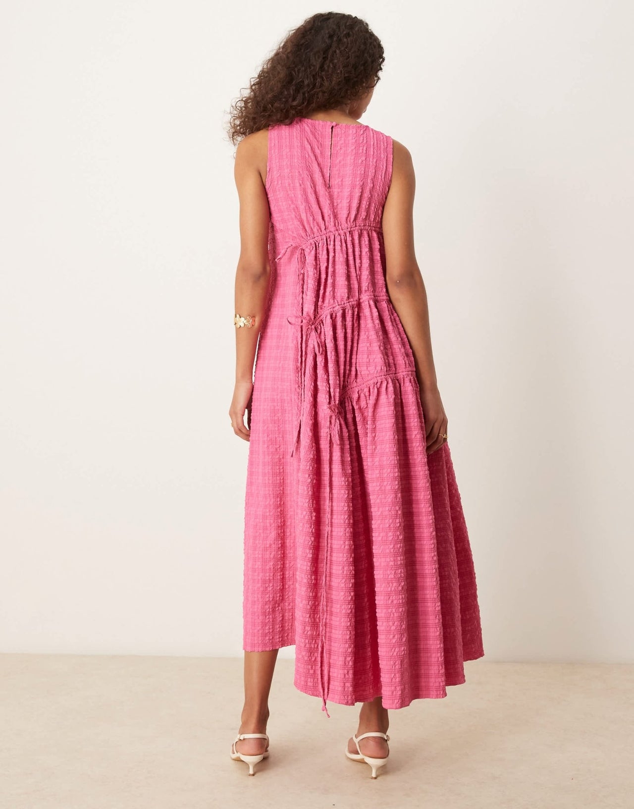 Ghospell textured ruched midi dress in fuchsia pink - ASOS Sample Sale EU Store