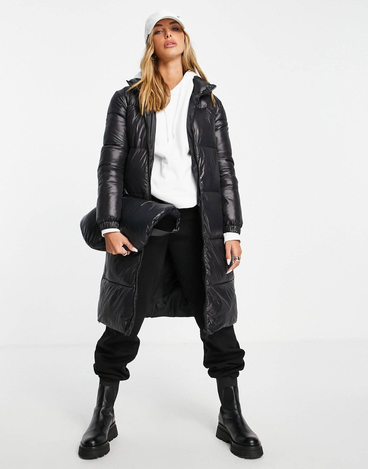 Gianni Feraud Lottie chevron padded jacket in black - ASOS Sample Sale EU Store